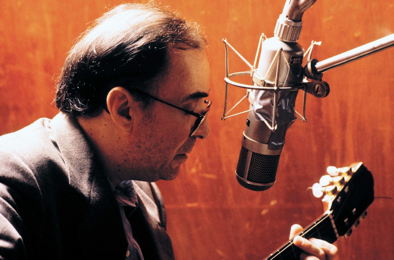 Fotografía de archivo del músico y compositor Joao Gilberto.