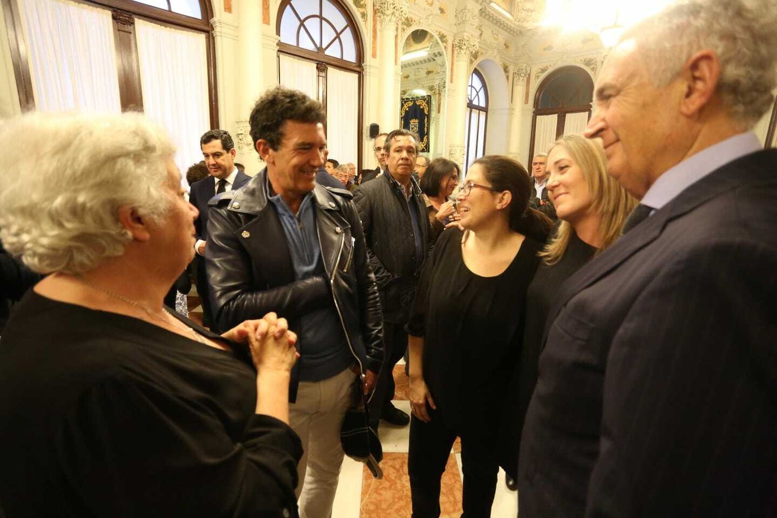 Fotos de la capilla ardiente de Manuel Alcántara