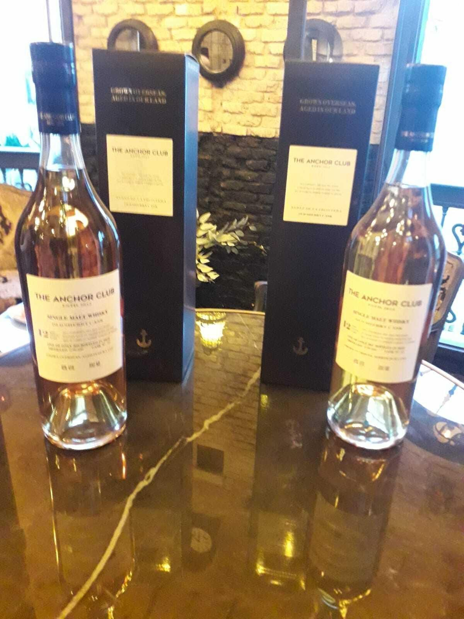 Los dos whiskies single malt envejecidos en botas de bourbon y sherry casks.