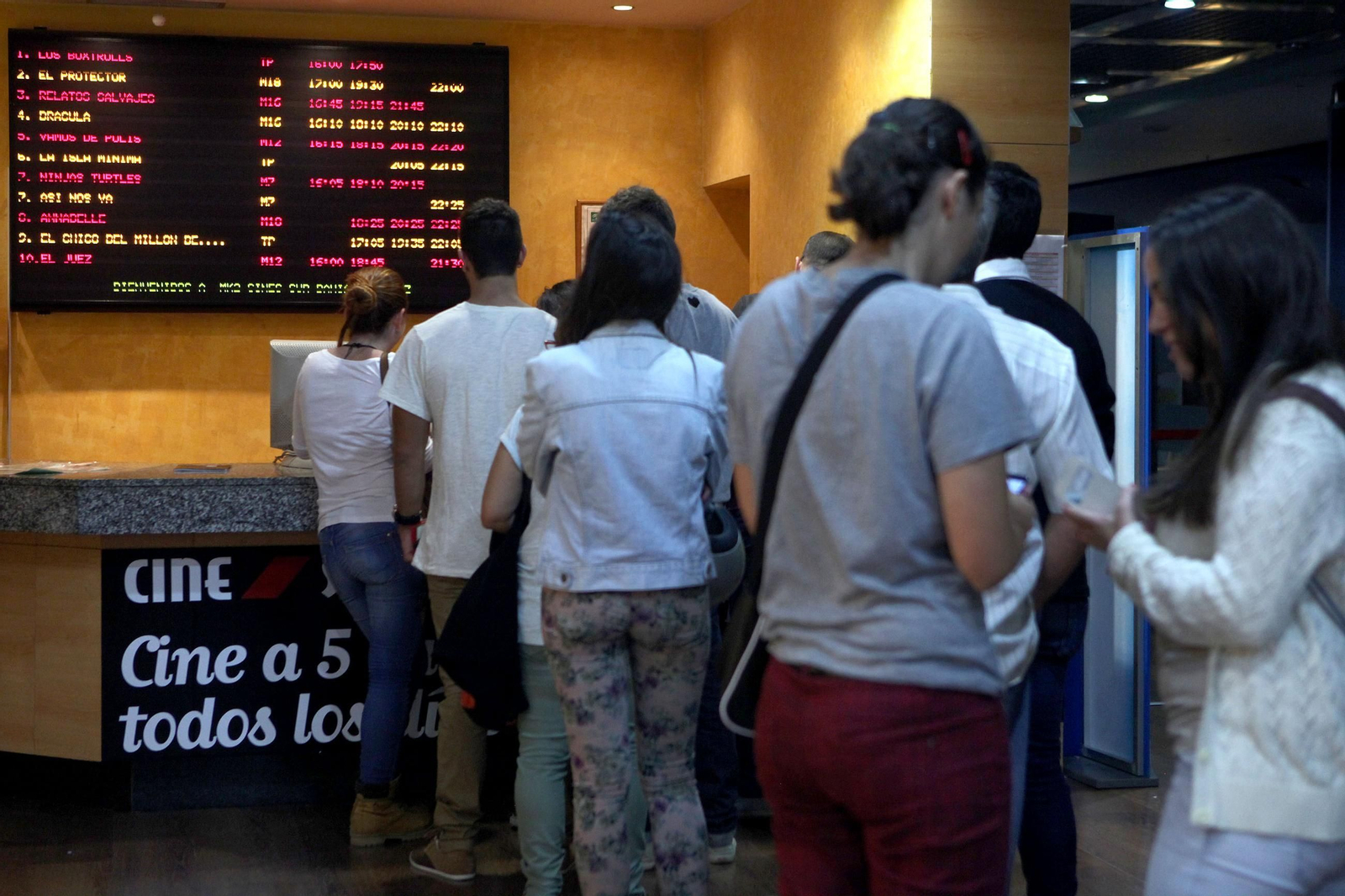 Antiguas taquillas del complejo de salas de cine en El Corte Inglés.