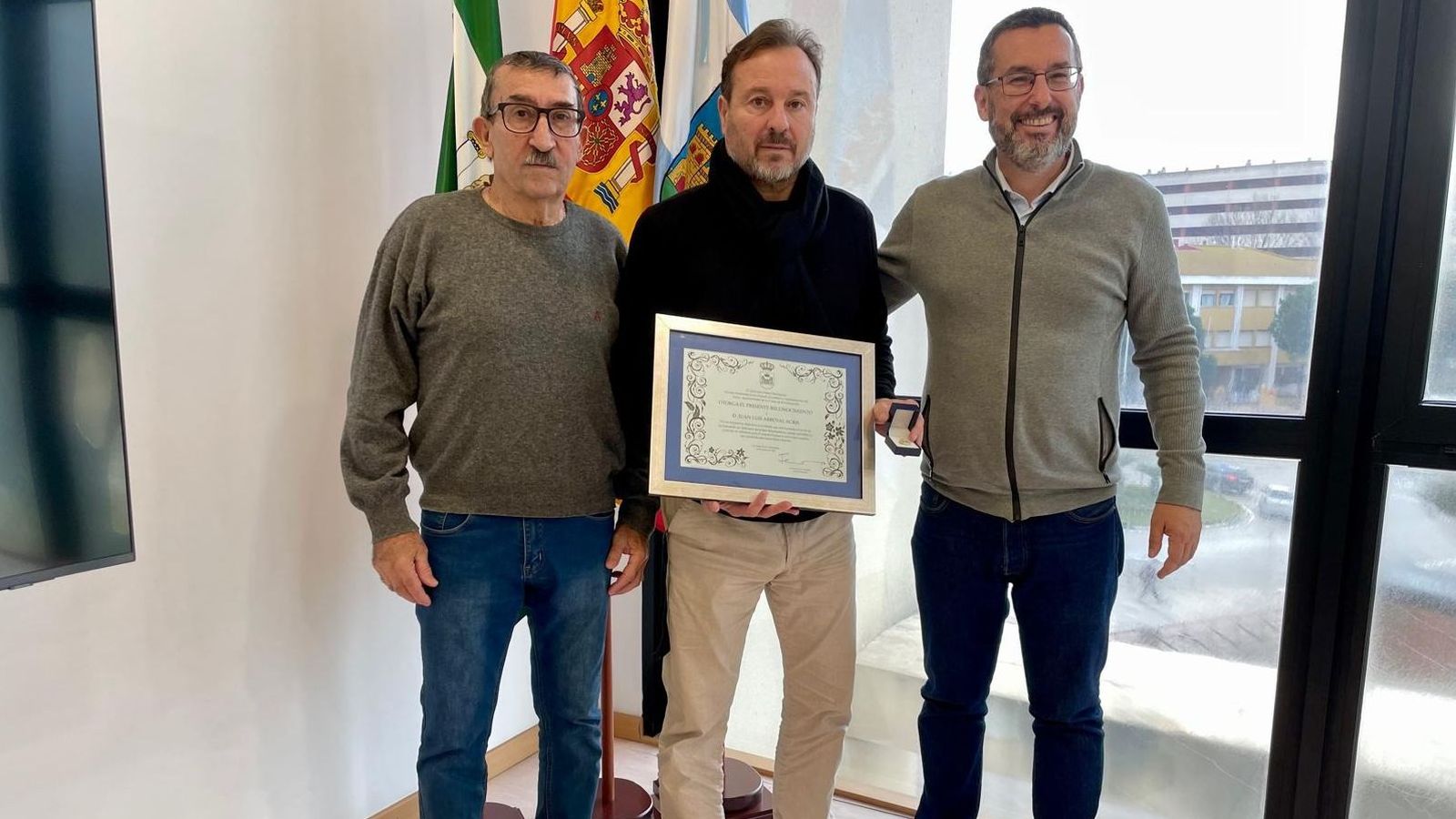 Paco Vallecillo, Acris y Juan Franco, este miércoles en la Alcaldía