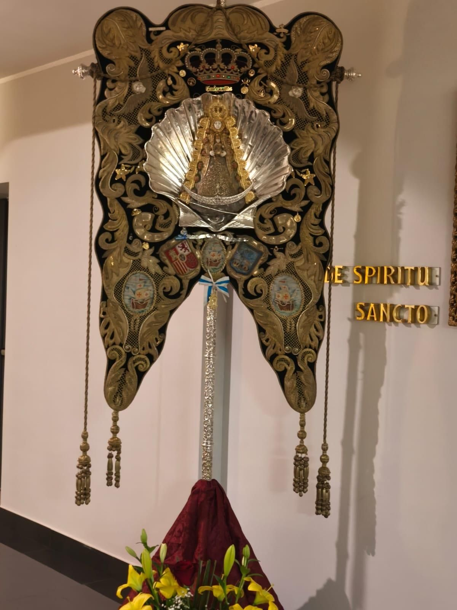 Dos Simpecados onubenses de la Santísima Virgen del Rocío coinciden en la ciudad de Roma, en imágenes