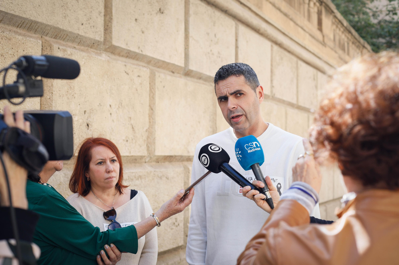 Imágenes de la concentración por muerte de un trabajador en accidente laboral