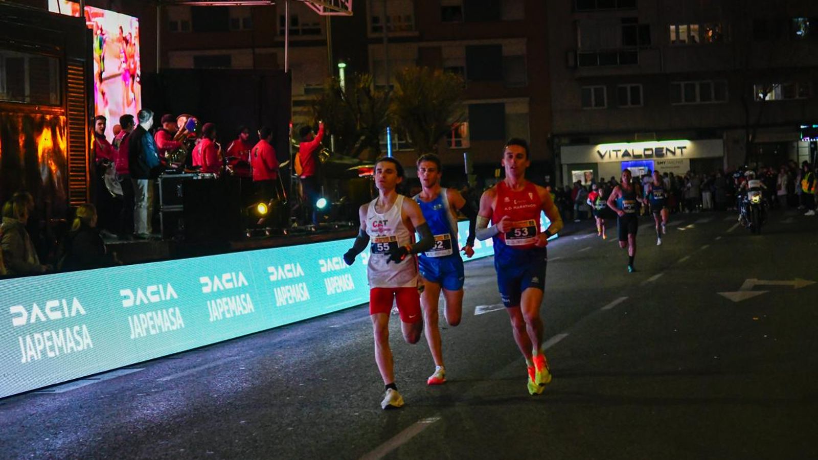 En imágenes: la élite del atletismo mundial despliega su calidad en la Carrera de San Antón de Jaén