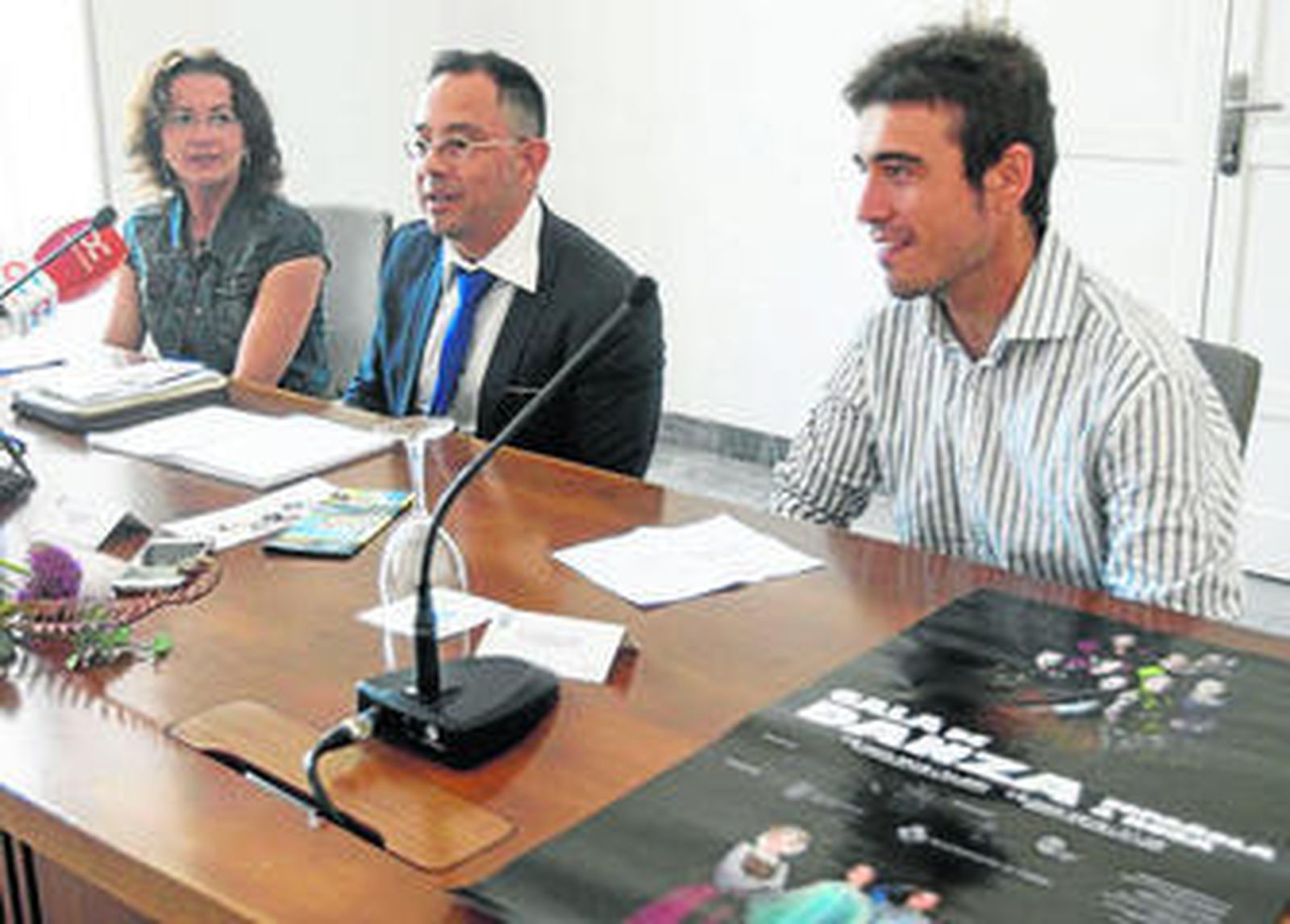 Natacha, una de las organizadoras, junto a Juan Carlos García Galindo y Antonio Sillero.