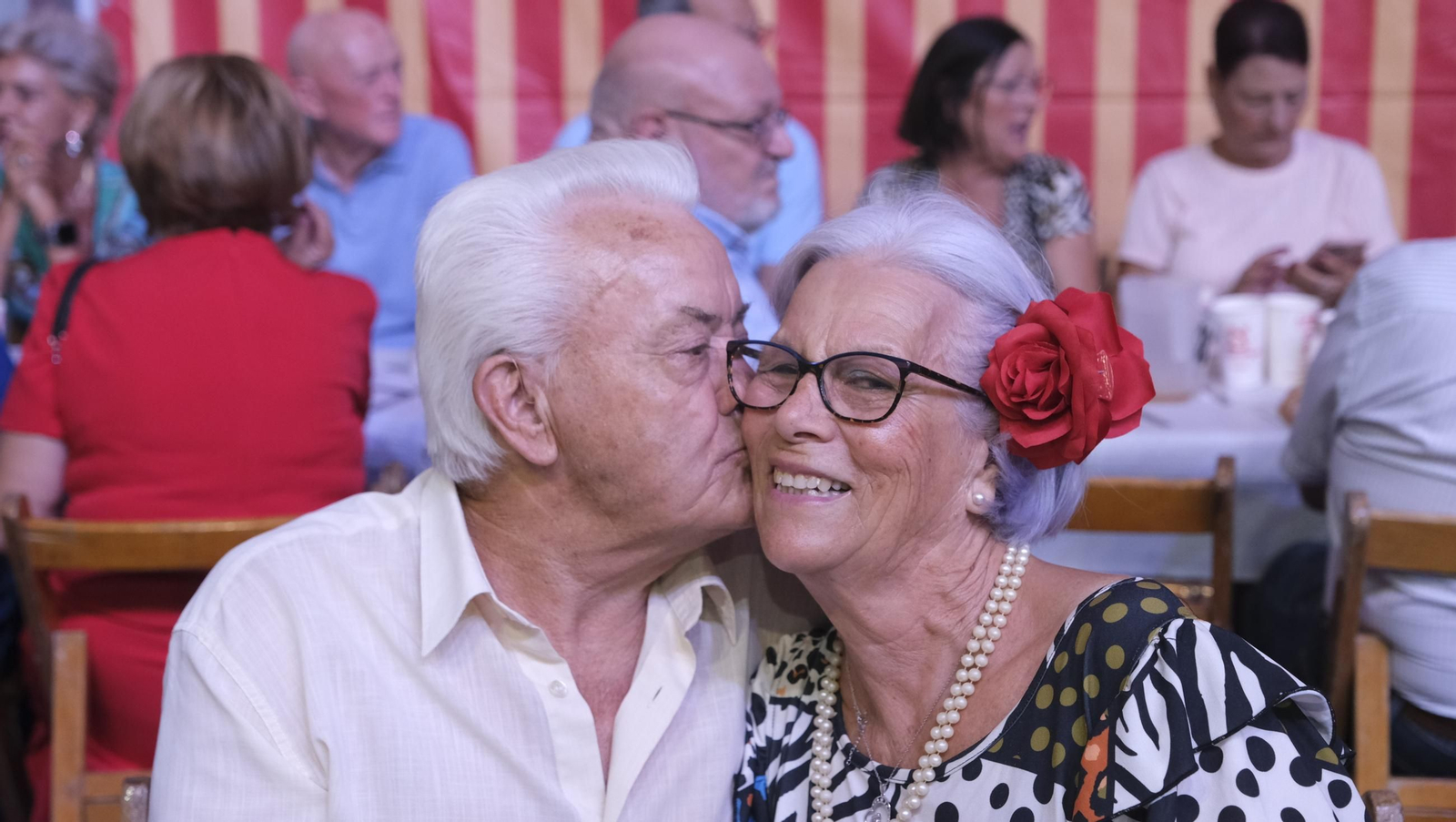 El homenaje a los mayores en la Feria de Almería 2025, en imágenes