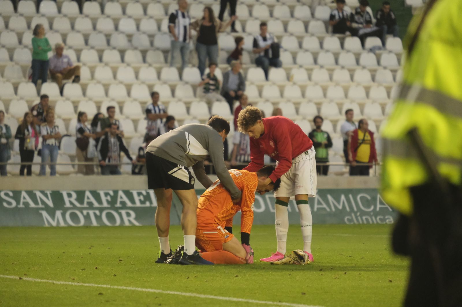 Las mejores fotos del ambiente en El Arcángel en el Córdoba CF - Badajoz