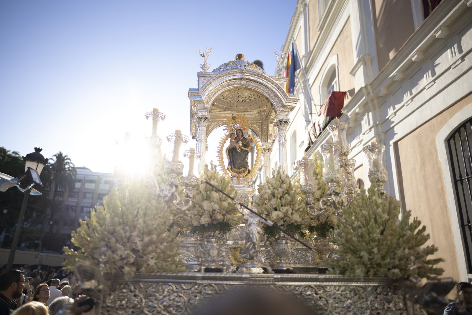 Imágenes de la salida de la Virgen de la Cinta desde la Catedral hacia el Santuario