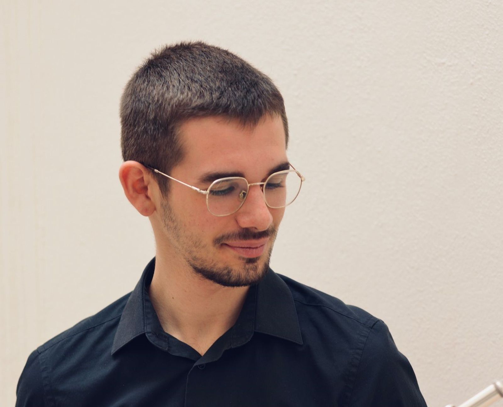 Manuel Mañas con su flauta travesera.