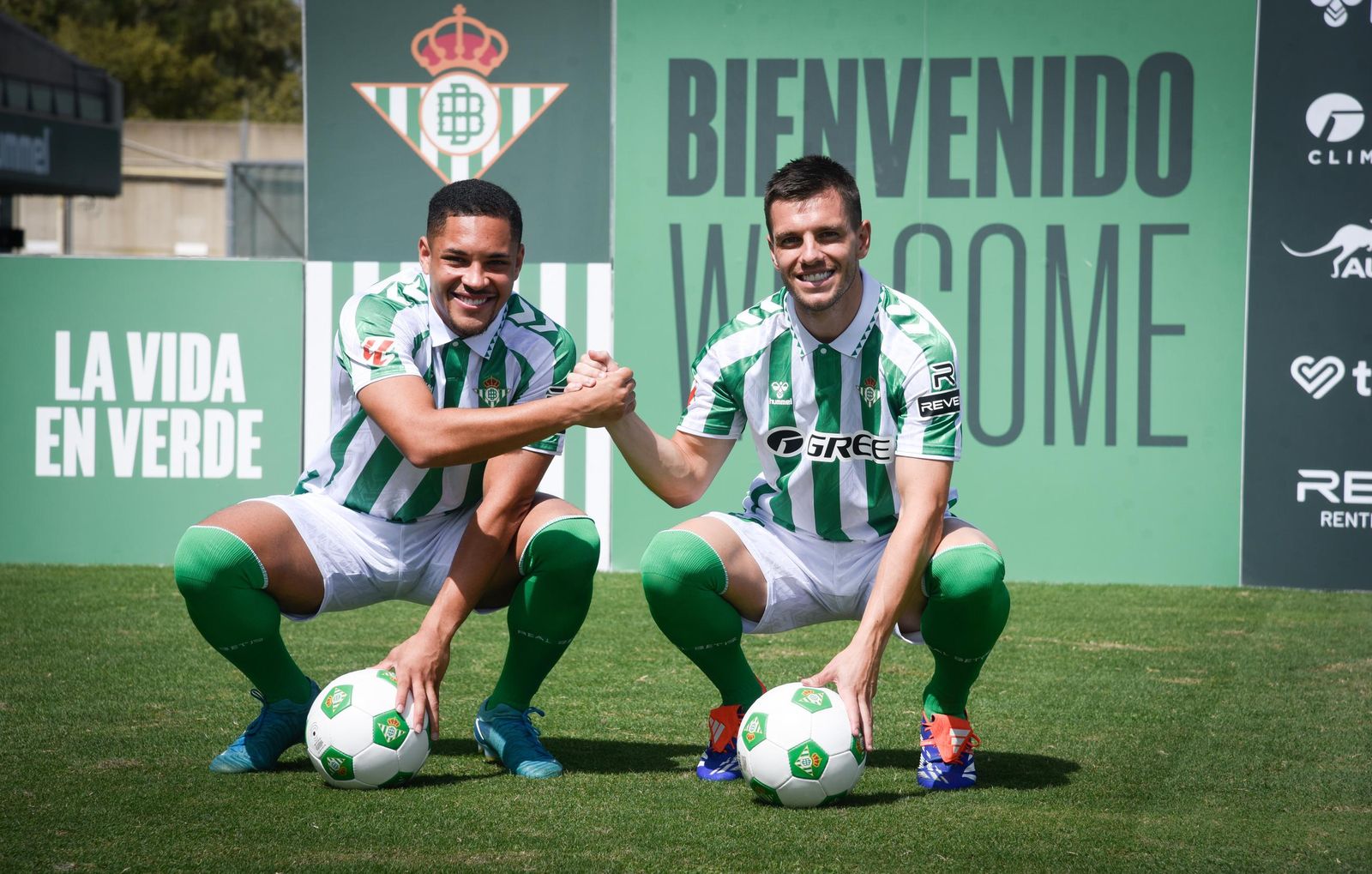 Las imágenes de la presentación de Vitor Roque y Lo Celso