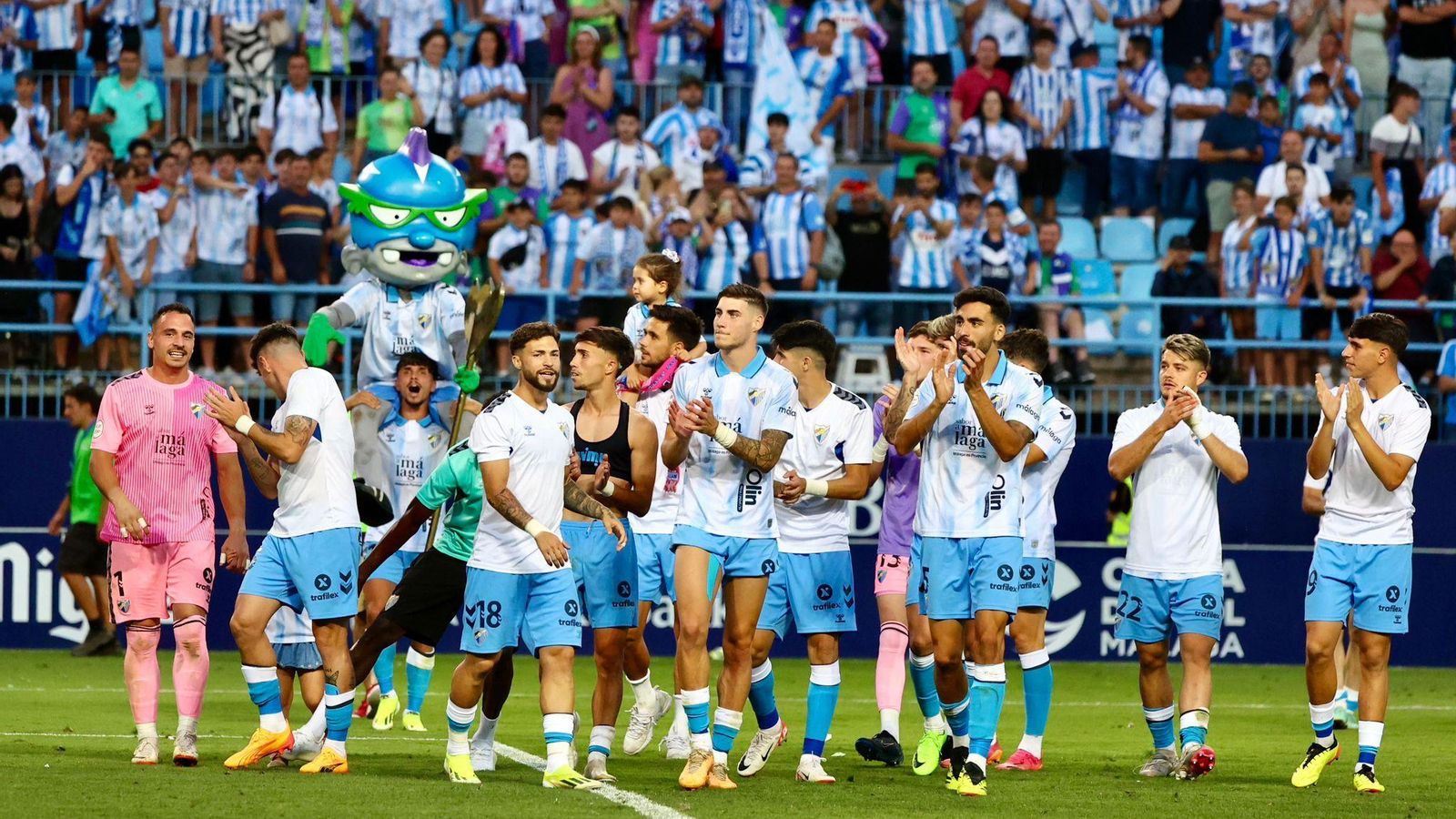 Alegría del Málaga CF tras pasar a la final Alegría del Málaga CF tras pasar a la final