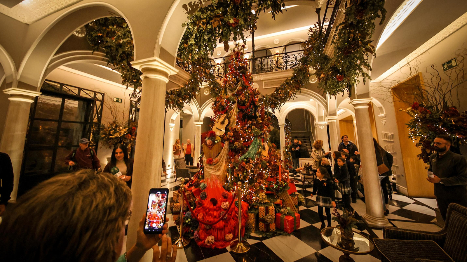 Espectacular decoración navideña del Hotel Casa Palacio María Luisa de Jerez