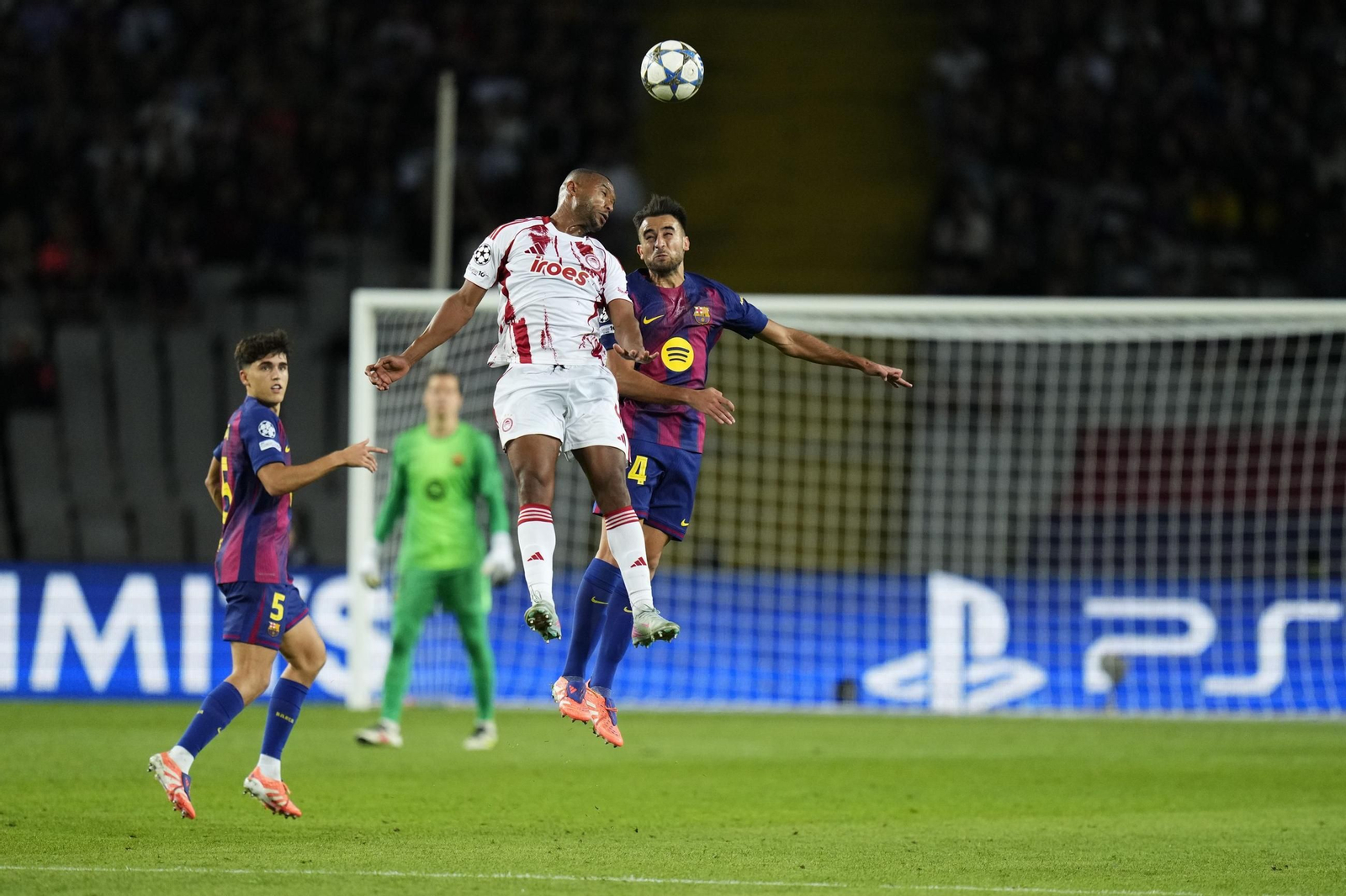 Las fotos del Barcelona-Olympiacos