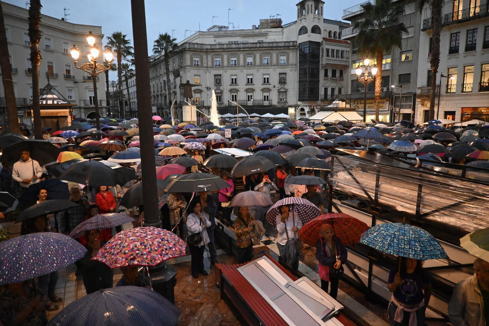 Las mejores imágenes de la manifestación por la sanidad en Huelva
