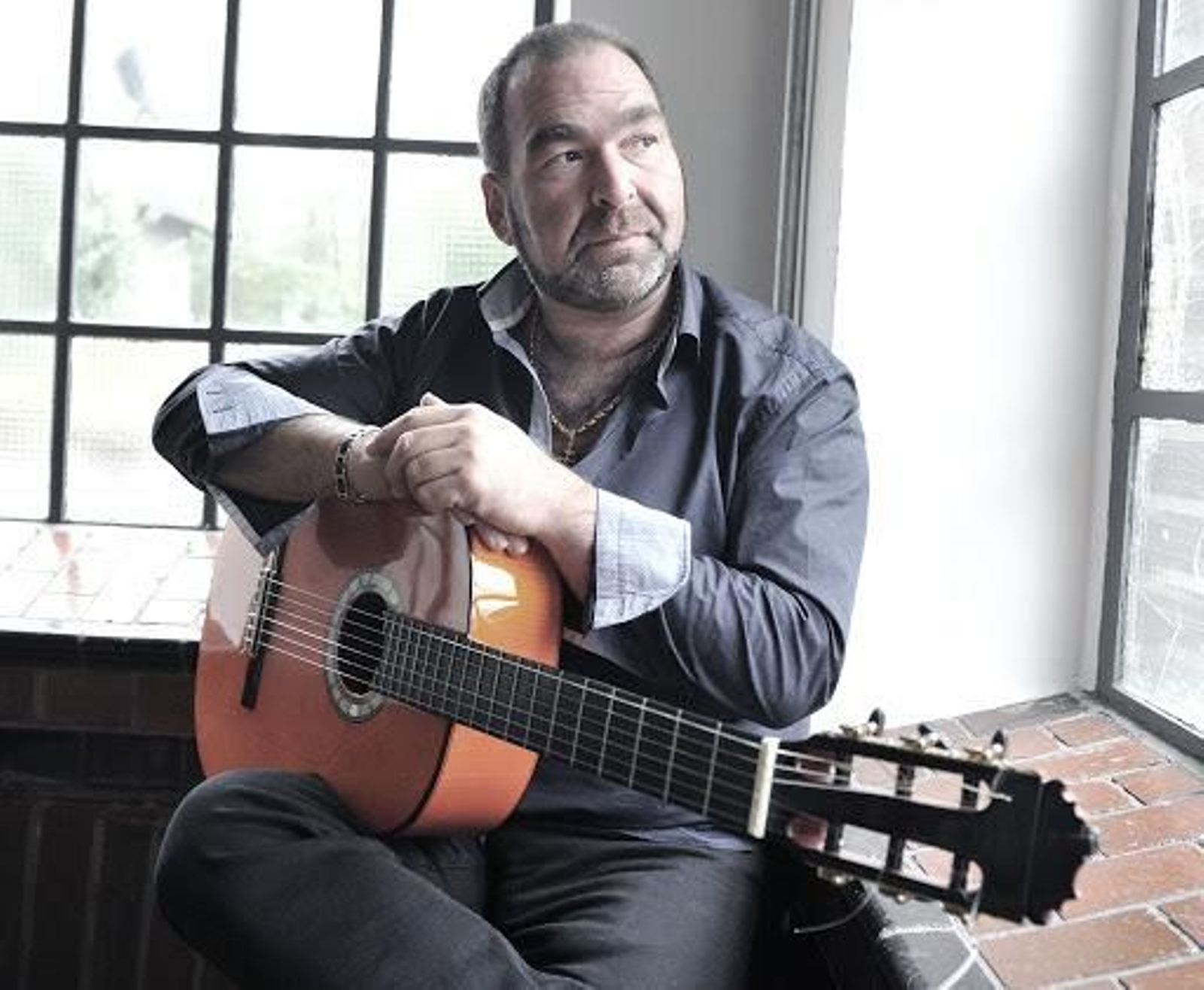 El guitarrista granadino Rafael Cortés en una imagen promocional.