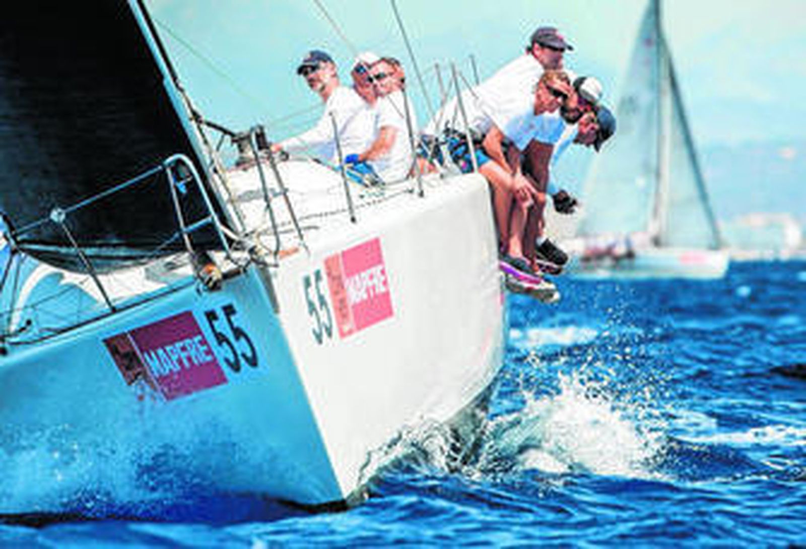 Lustre en aguas de Palma