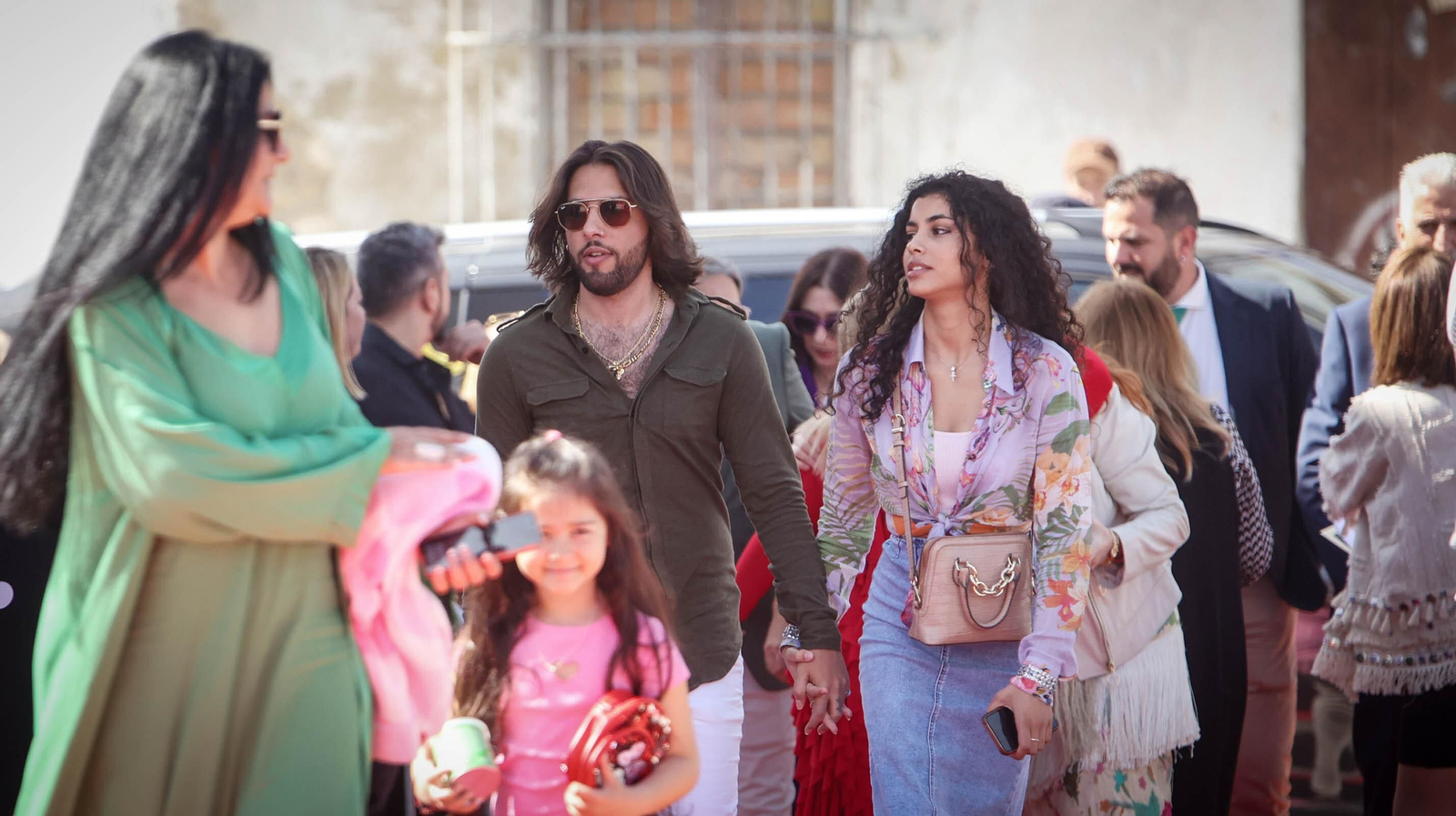 Toda la familia de Lola Flores y muchos famosos en Jerez en la inauguración de su Centro Cultural Toda la familia de Lola Flores y muchos famosos en Jerez en la inauguración de su Centro Cultural