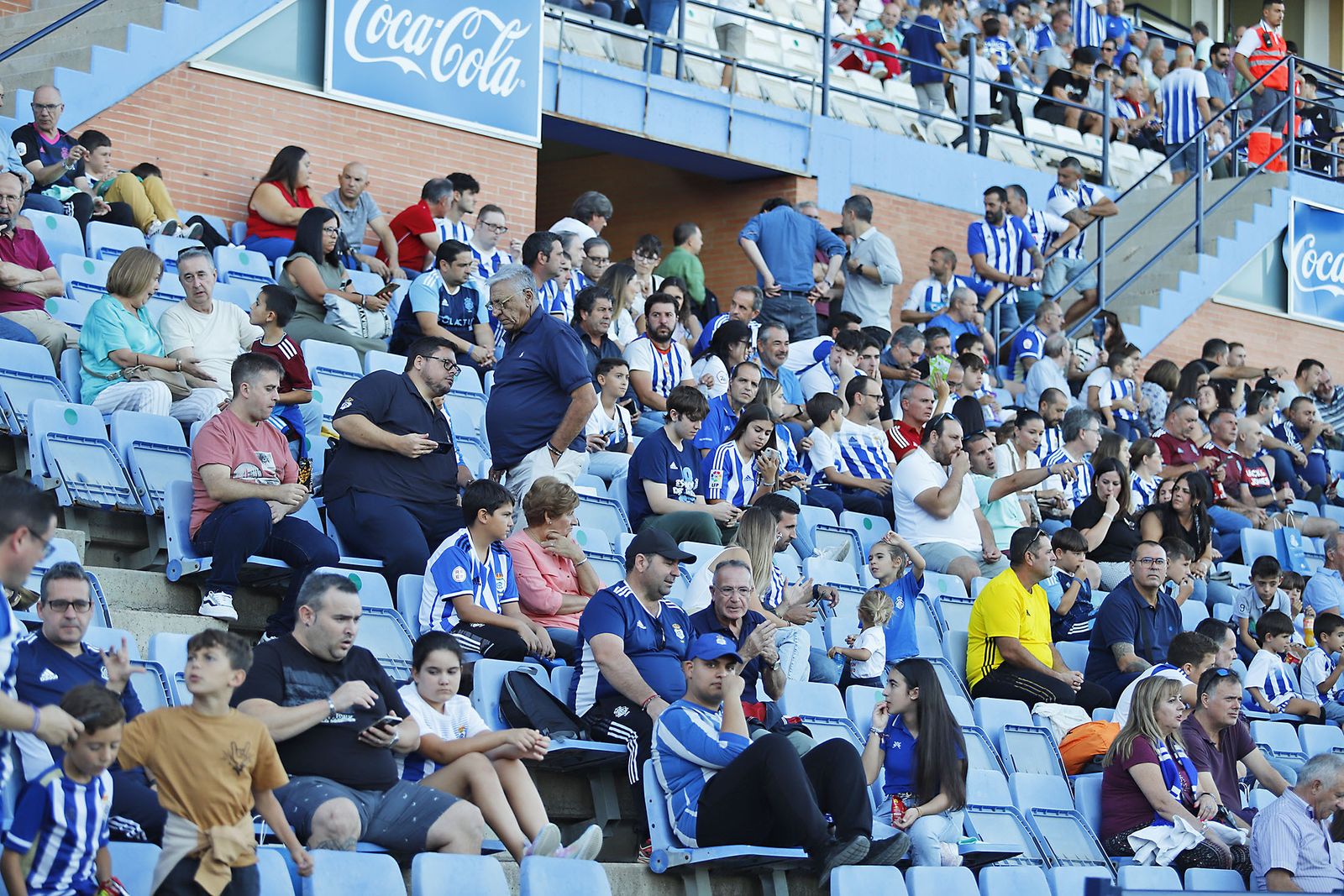 Imágenes del ambiente en el encuentro entre el Recreativo de Huelva y el CD Castellón