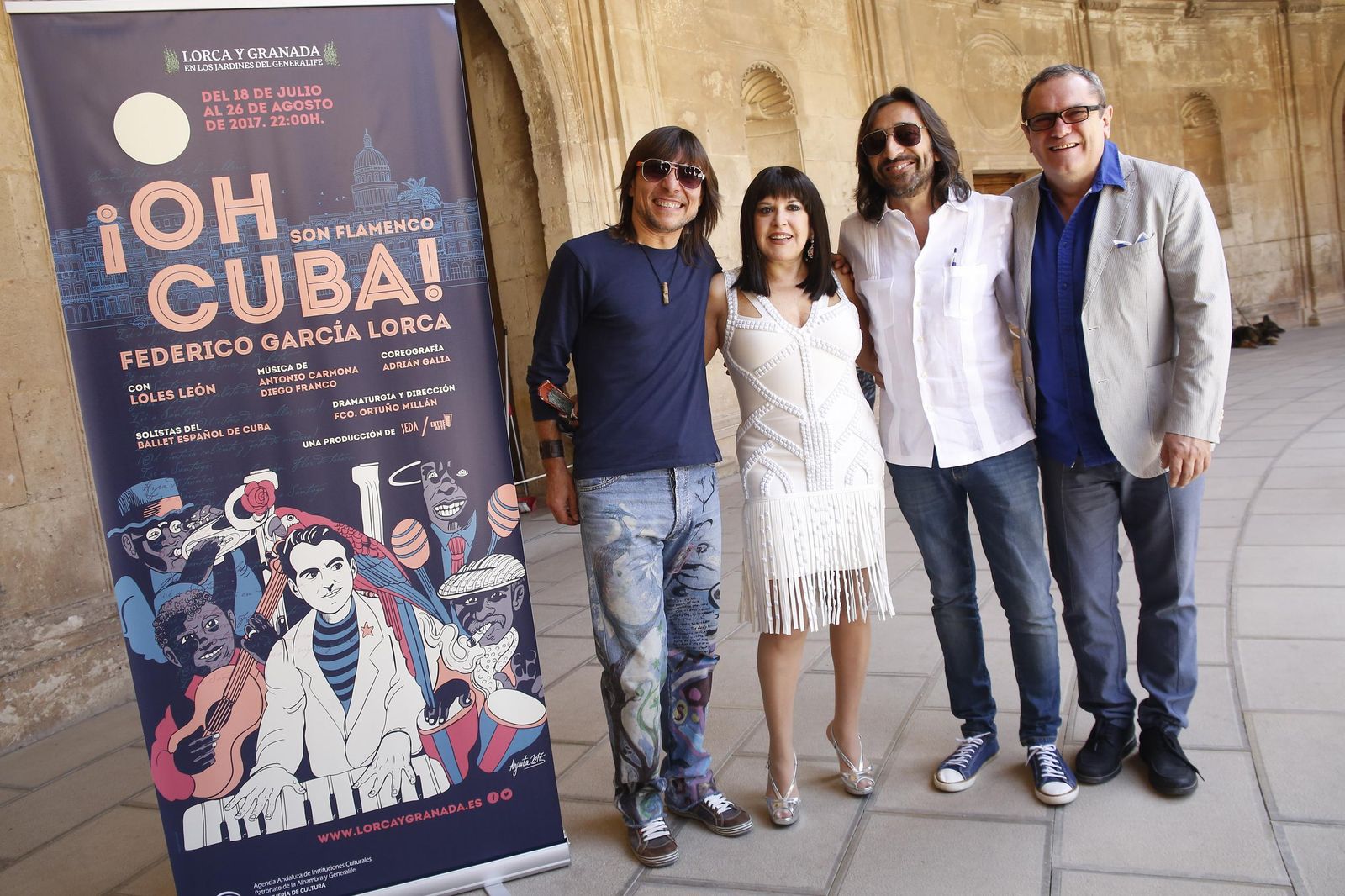 El coreógrafo Adrián Galia, la intérprete Loles León, el encargado de la composición musical Antonio Carmona y el director y dramaturgo Francisco Ortuño durante la presentación del espectáculo.