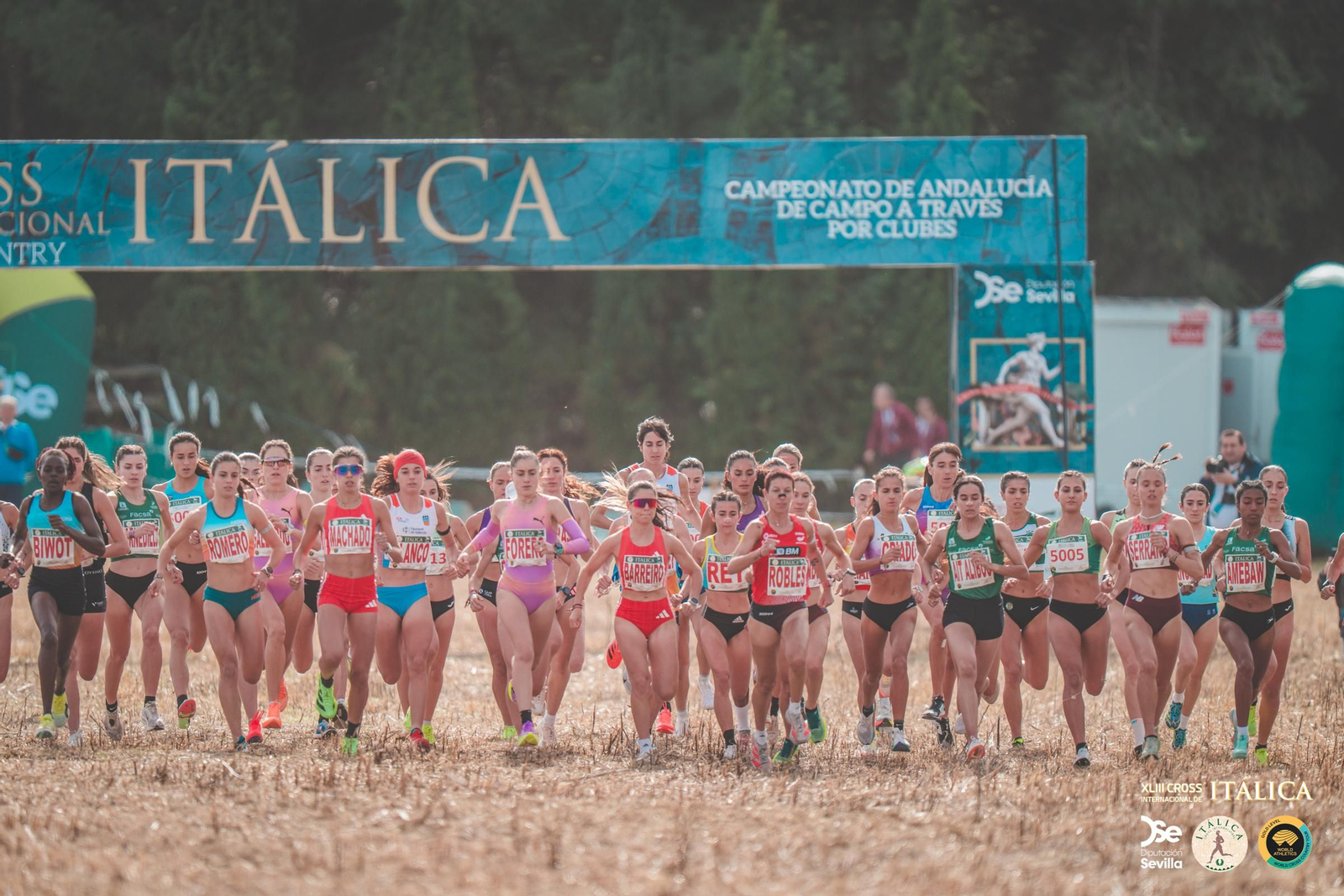 Búscate en las fotos del Cross de Itálica 2025 | 11