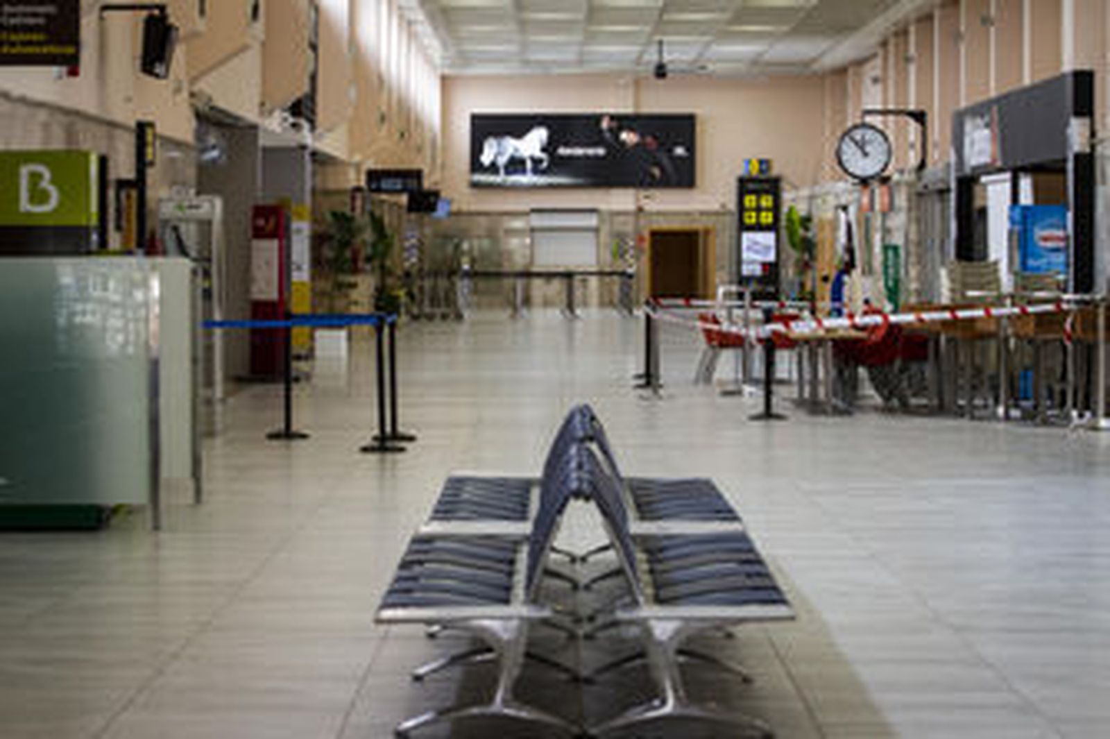 Fotos del aeropuerto de Granada. así ha sido la llegada del vuelo de Barcelona