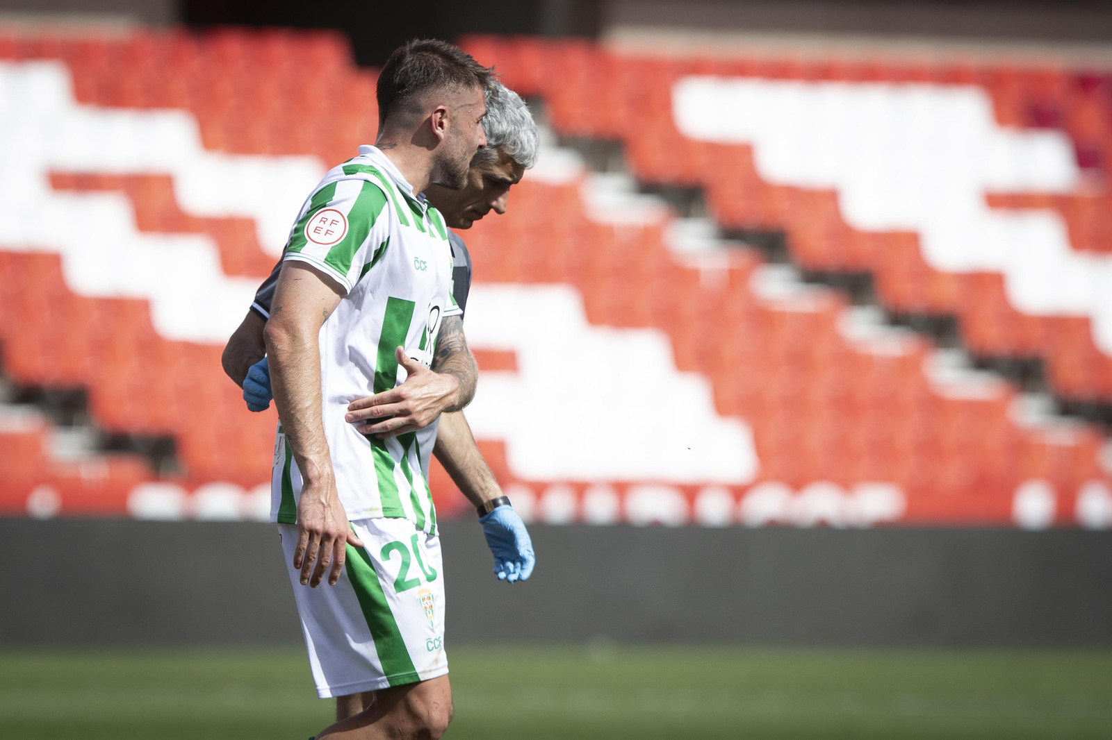 Las mejores fotos del ambiente en el Recreativo Granada - Córdoba CF