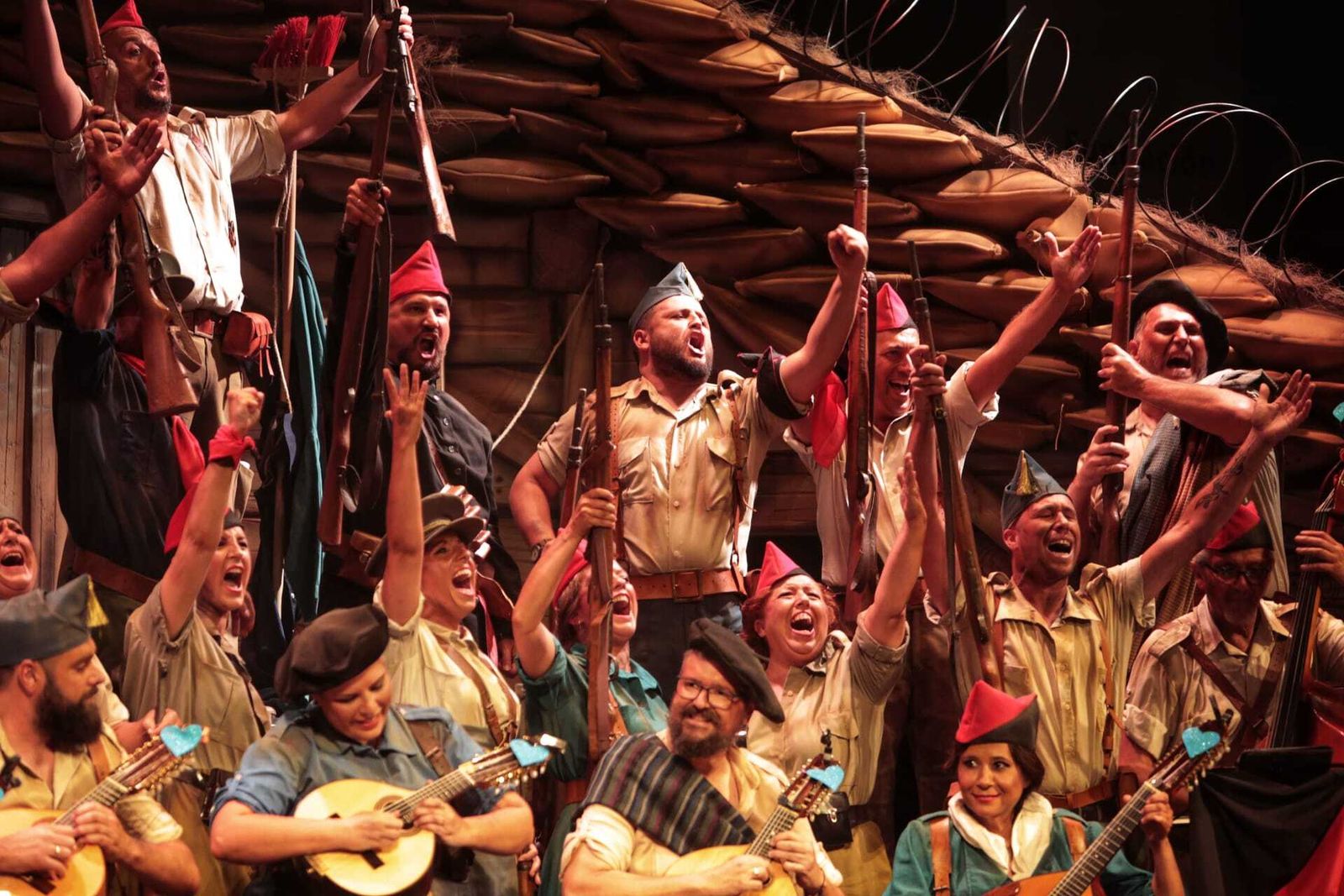 Coro "Trinchera y libertad"