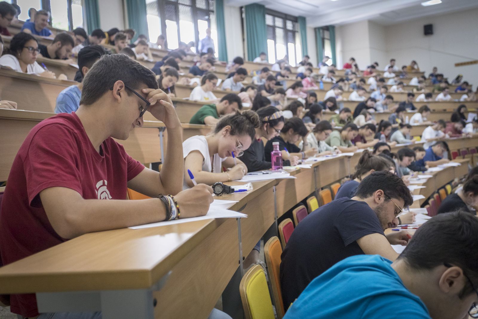Una prueba de Selectividad de 2019 en la Facultad de Medicina de Cádiz.