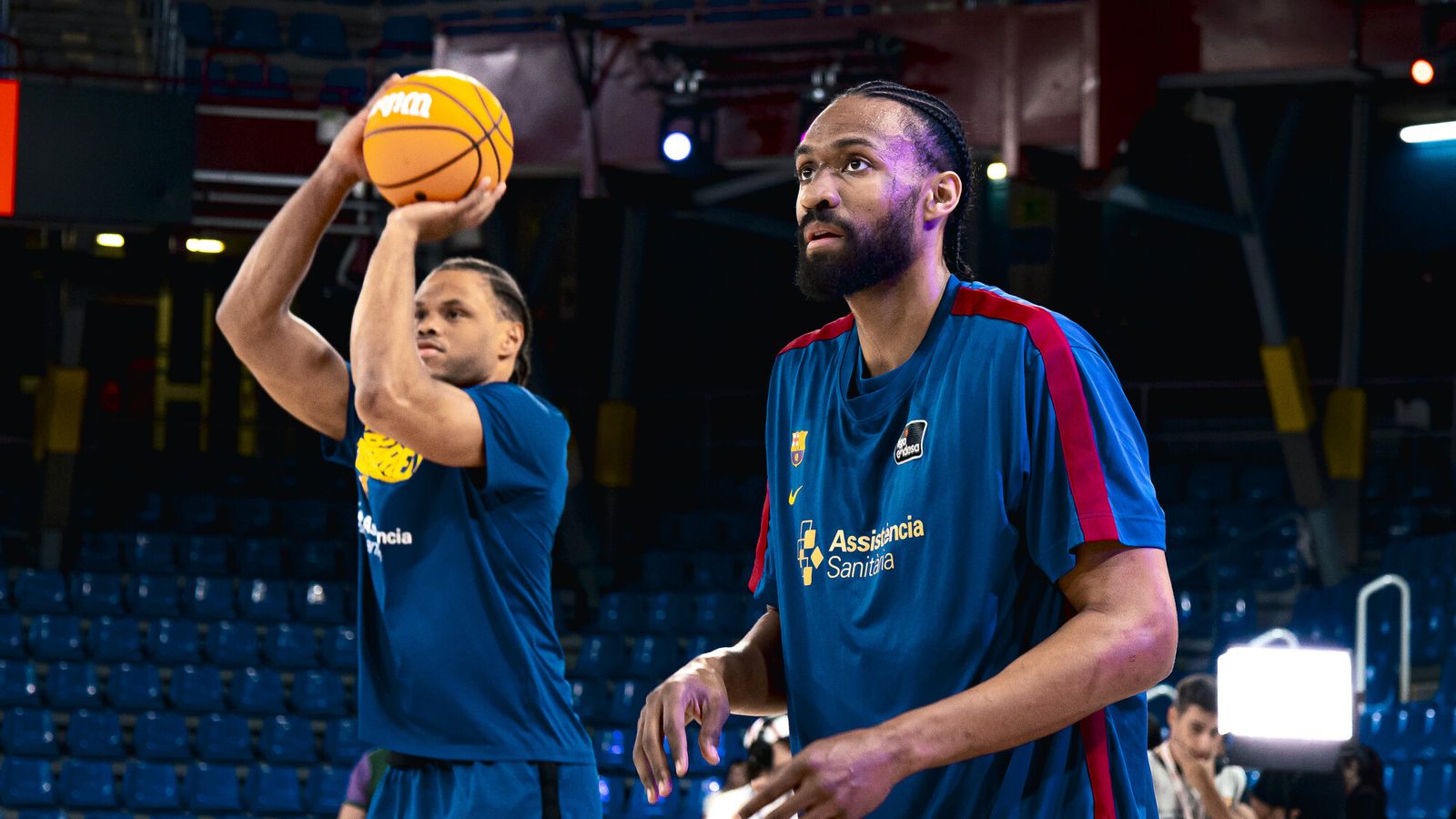 Barça-Unicaja: Calentamiento en el Palau Blaugrana