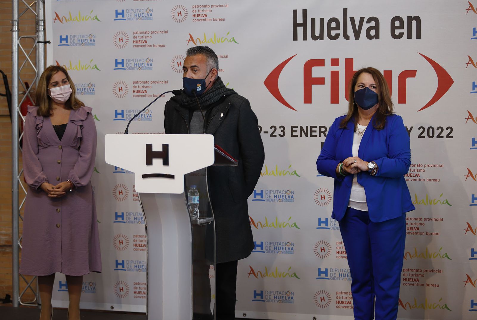 Imágenes de la presentación "Huelva en Fitur" en el foro Iberoamericano de la Rábida
