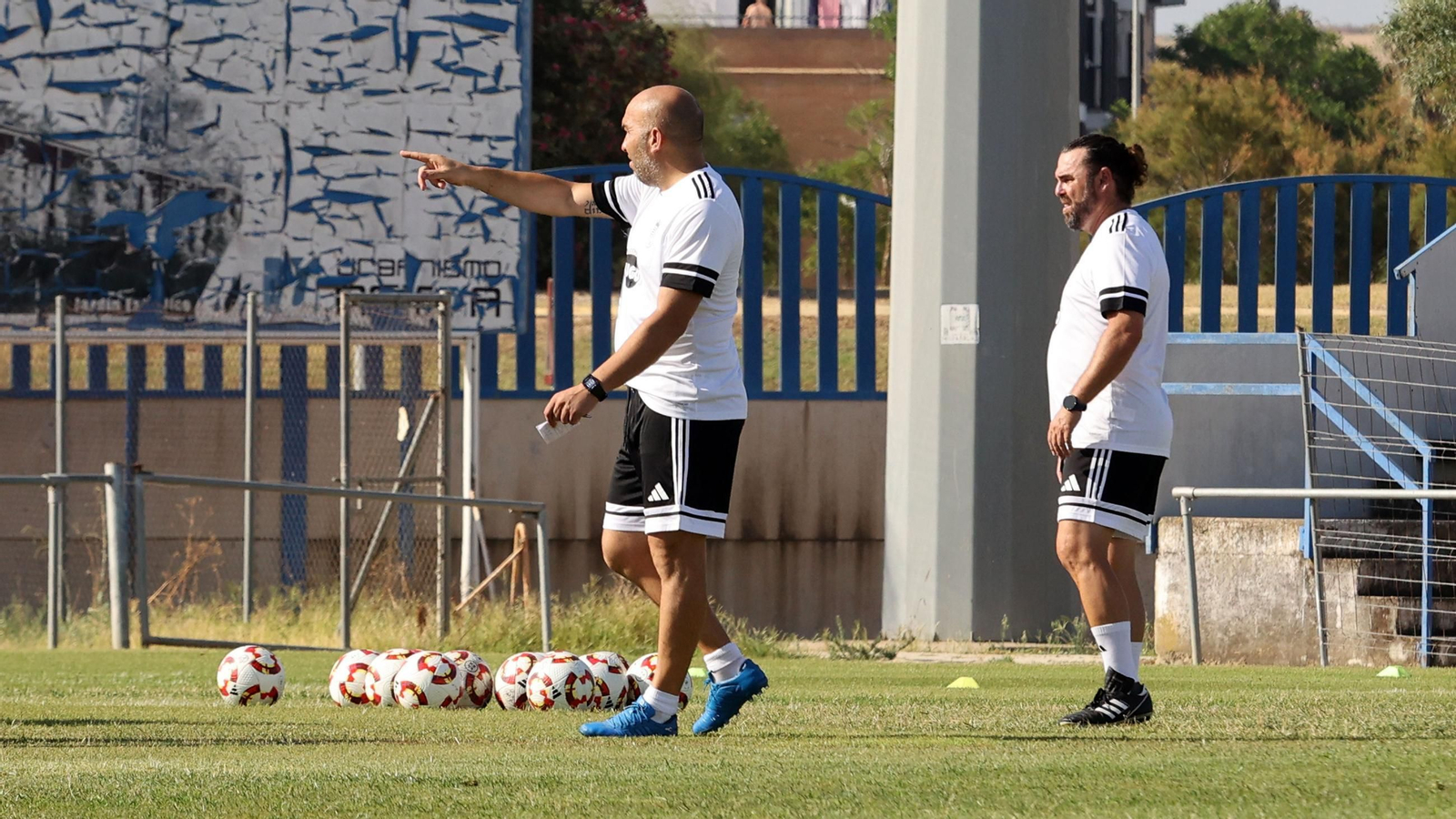 Primer entrenamiento del Xerez CD en el Pedro Garrido de Jerez