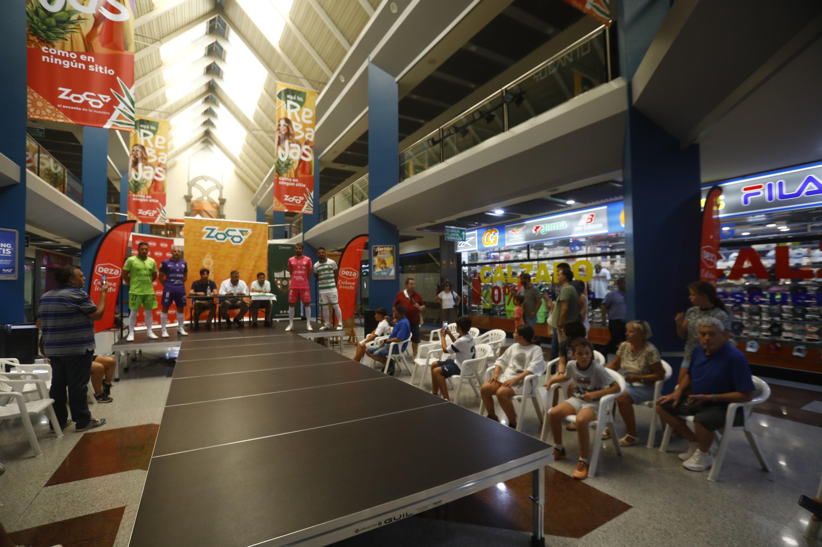 La presentación de las nuevas equipaciones del Córdoba Futsal, en imágenes