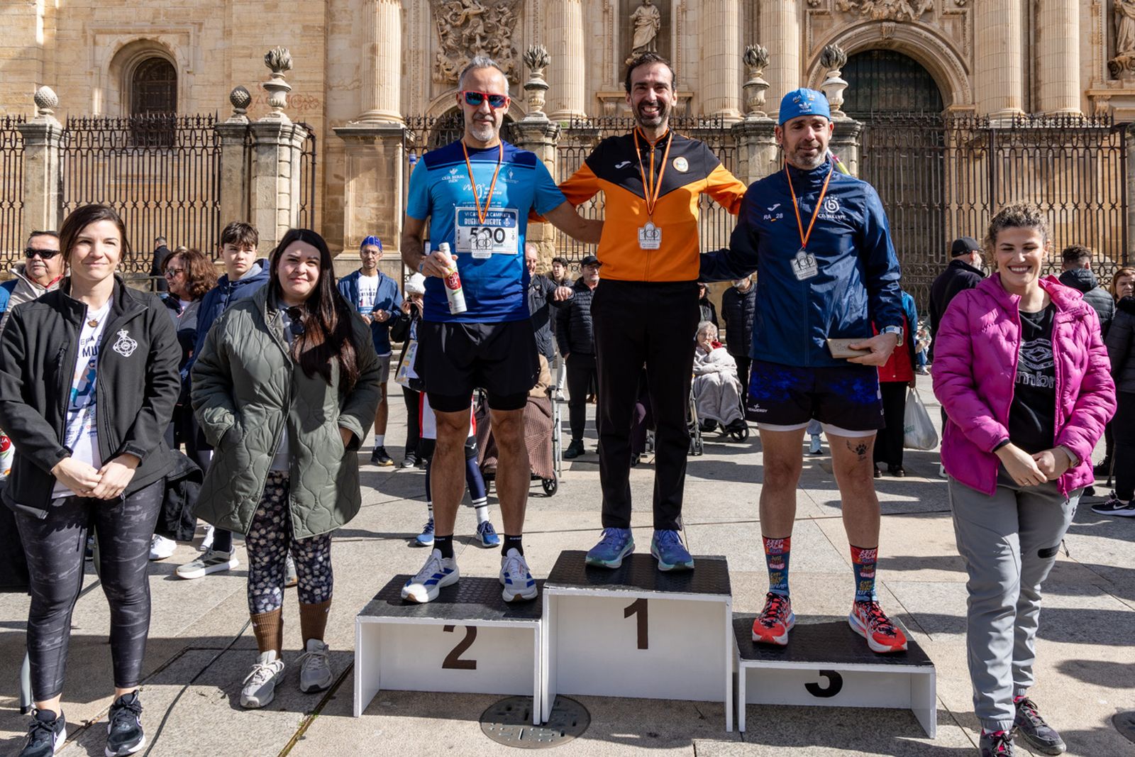 En imágenes: deporte y solidaridad se dan la mano en la VI Carrera-Caminata de la Hermandad de la Buena Muerte (2)