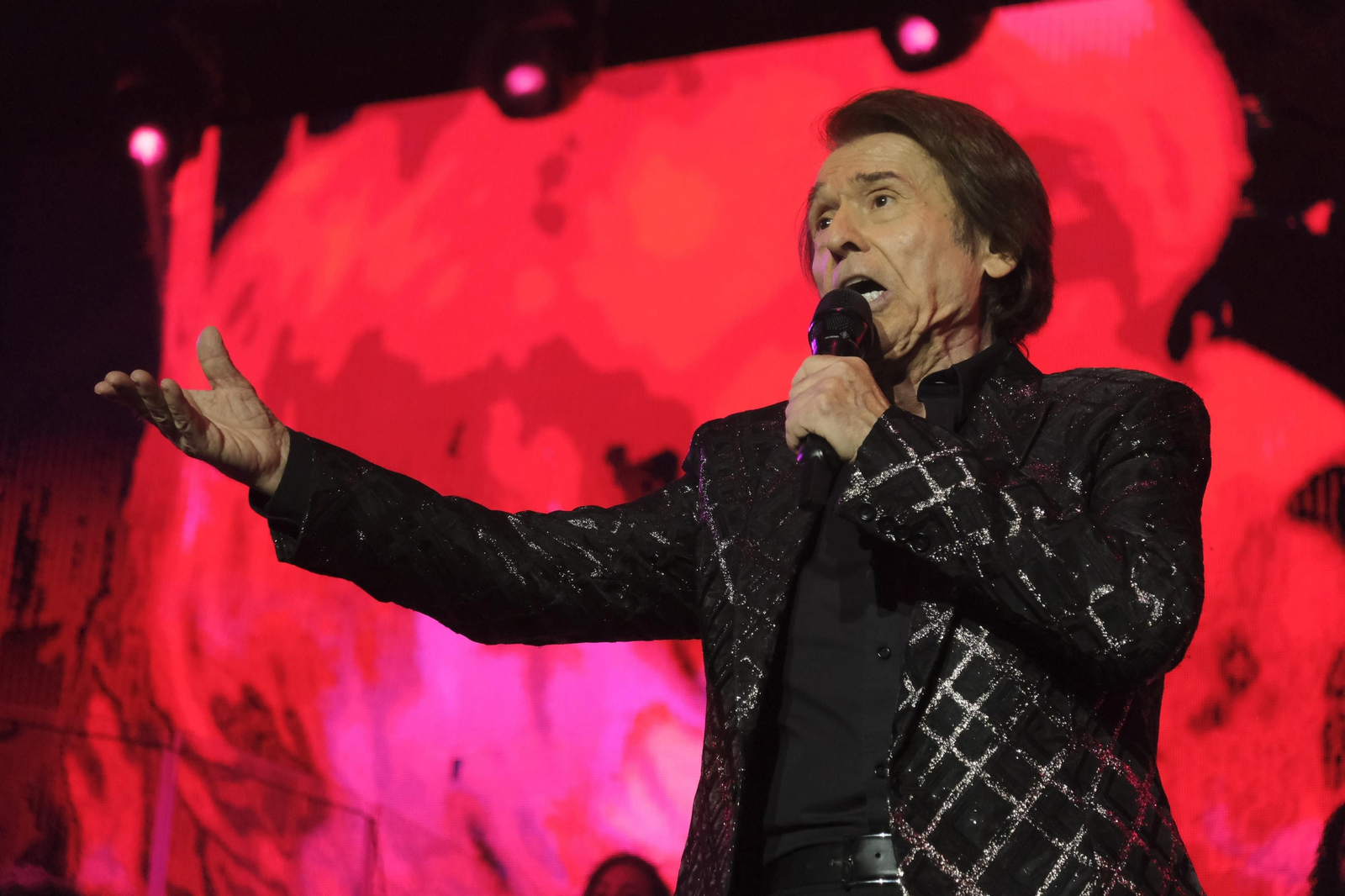 El concierto de Raphael en Córdoba, en imágenes