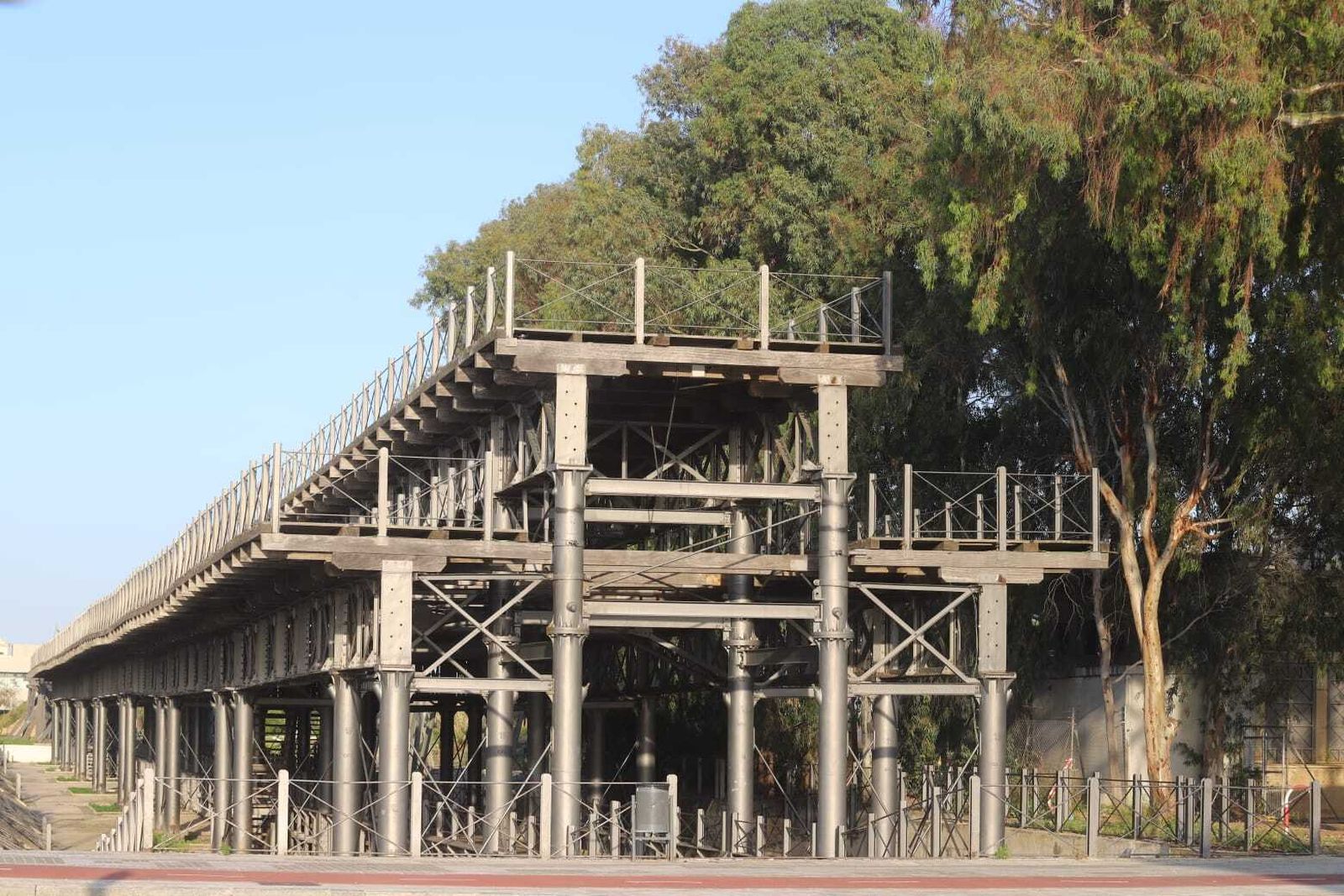 Parte de tierra del Muelle de la Rio Tinto de Huelva