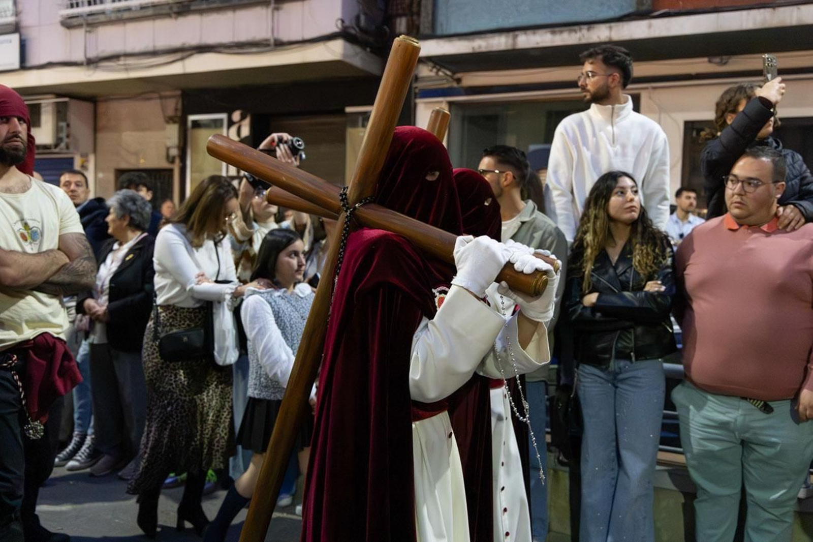 Los jiennenses arropan a las tres cofradías de la tarde en un Domingo de Ramos más caluroso de lo esperado (II)