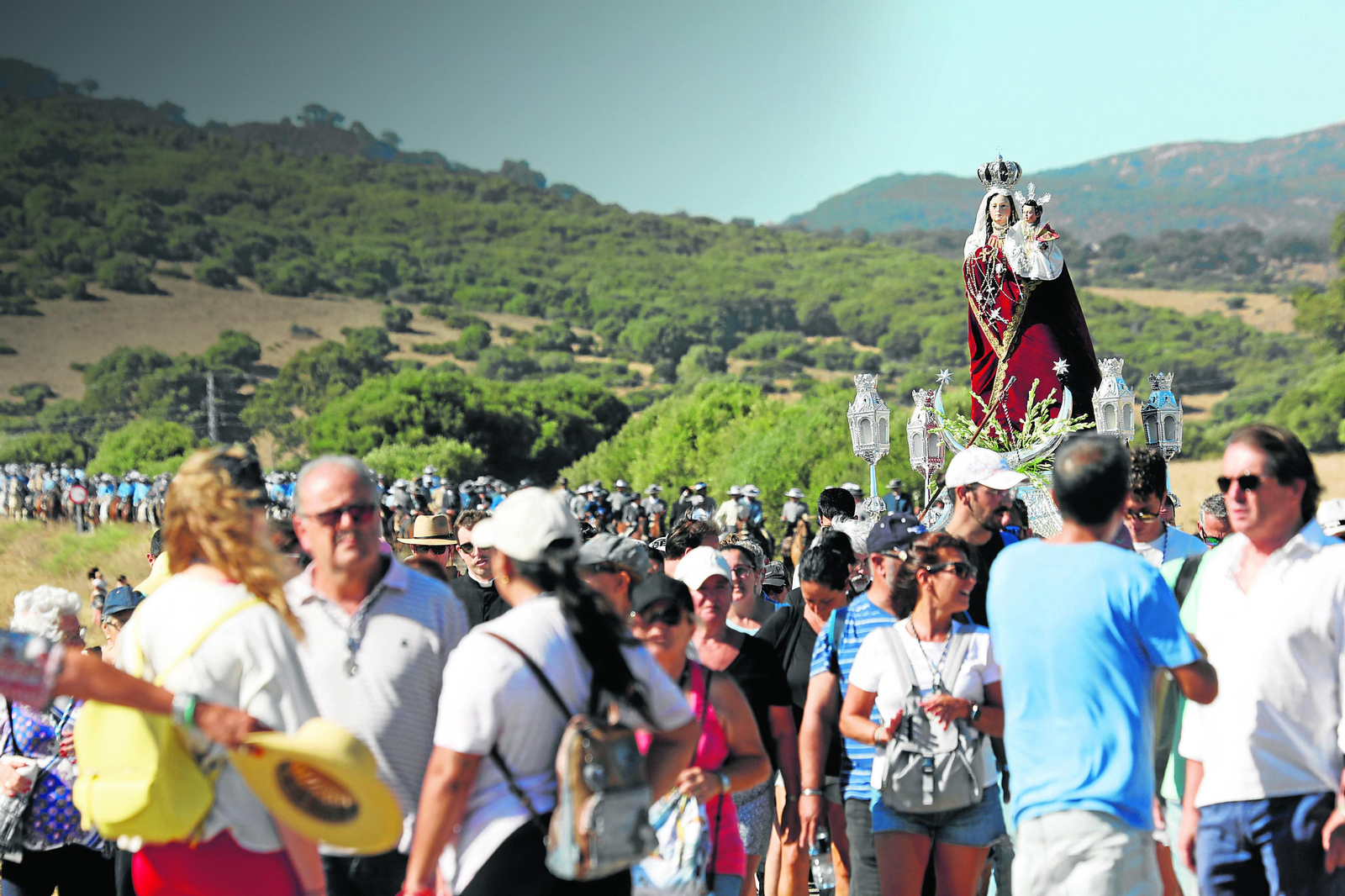 Cabalgata agrícola de la Virgen de la Luz en Tarifa