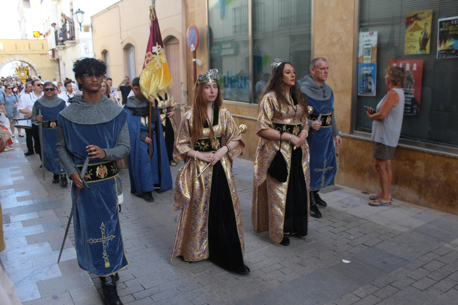 El desfile de Moros y Cristianos de Vera, en imágenes