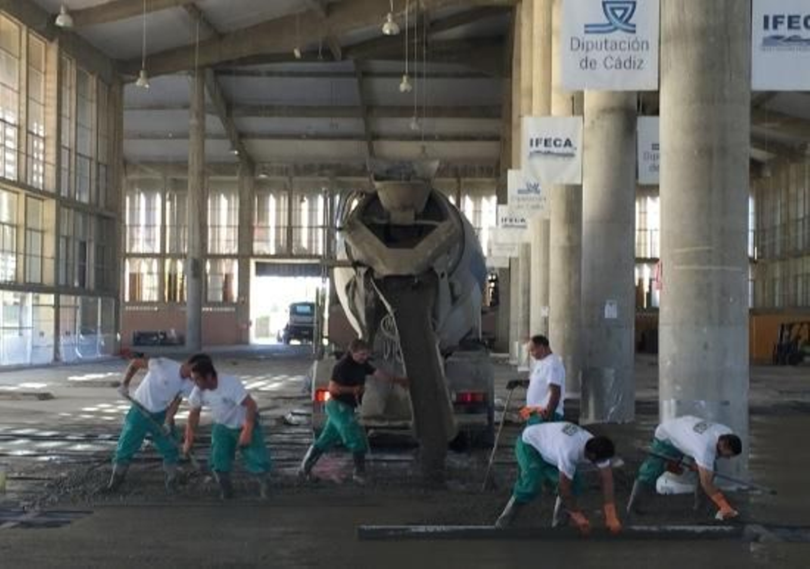 Imagen de los trabajos de renovación del pavimento en el año 2017.