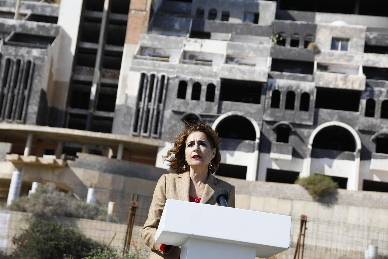 Imágenes de María Jesús Montero en el Hotel el Algarrobico