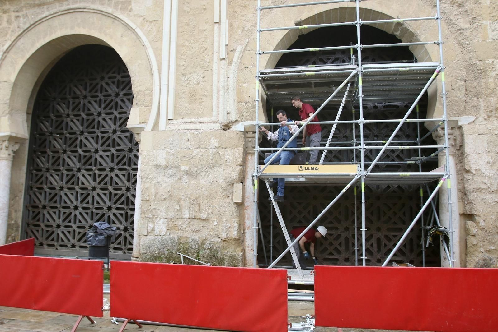 Retirada de la celosía en 2017.