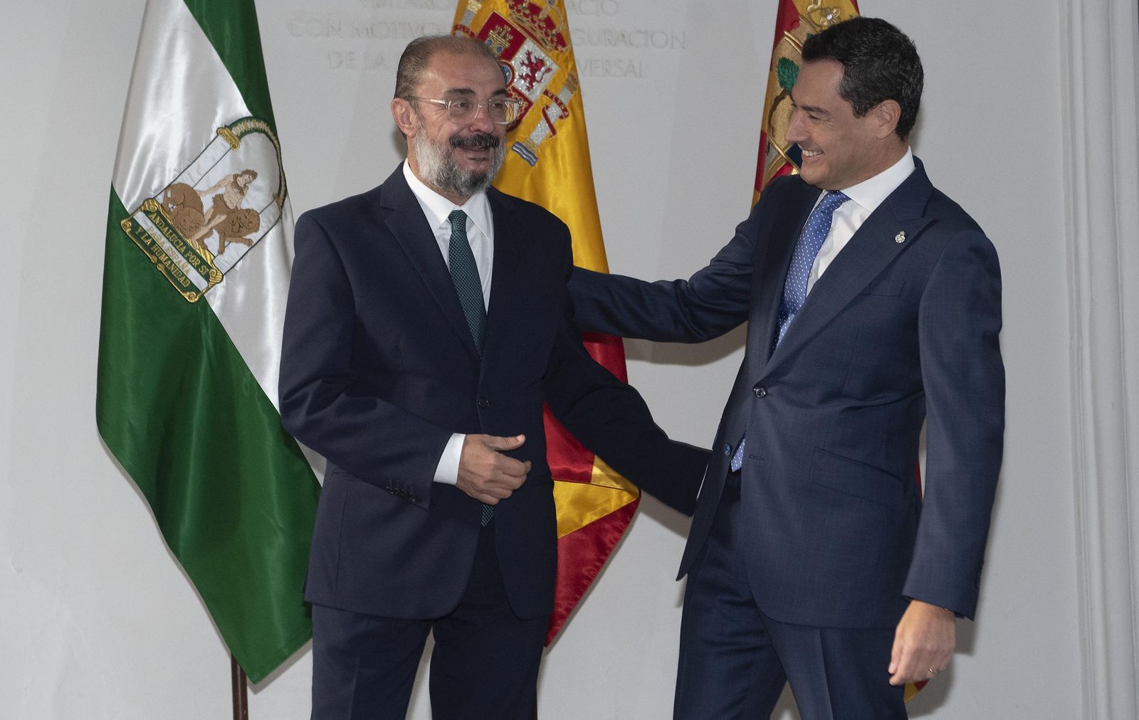 Los presidentes de Aragón, Javier Lambán, y Andalucía, Juanma Moreno.
