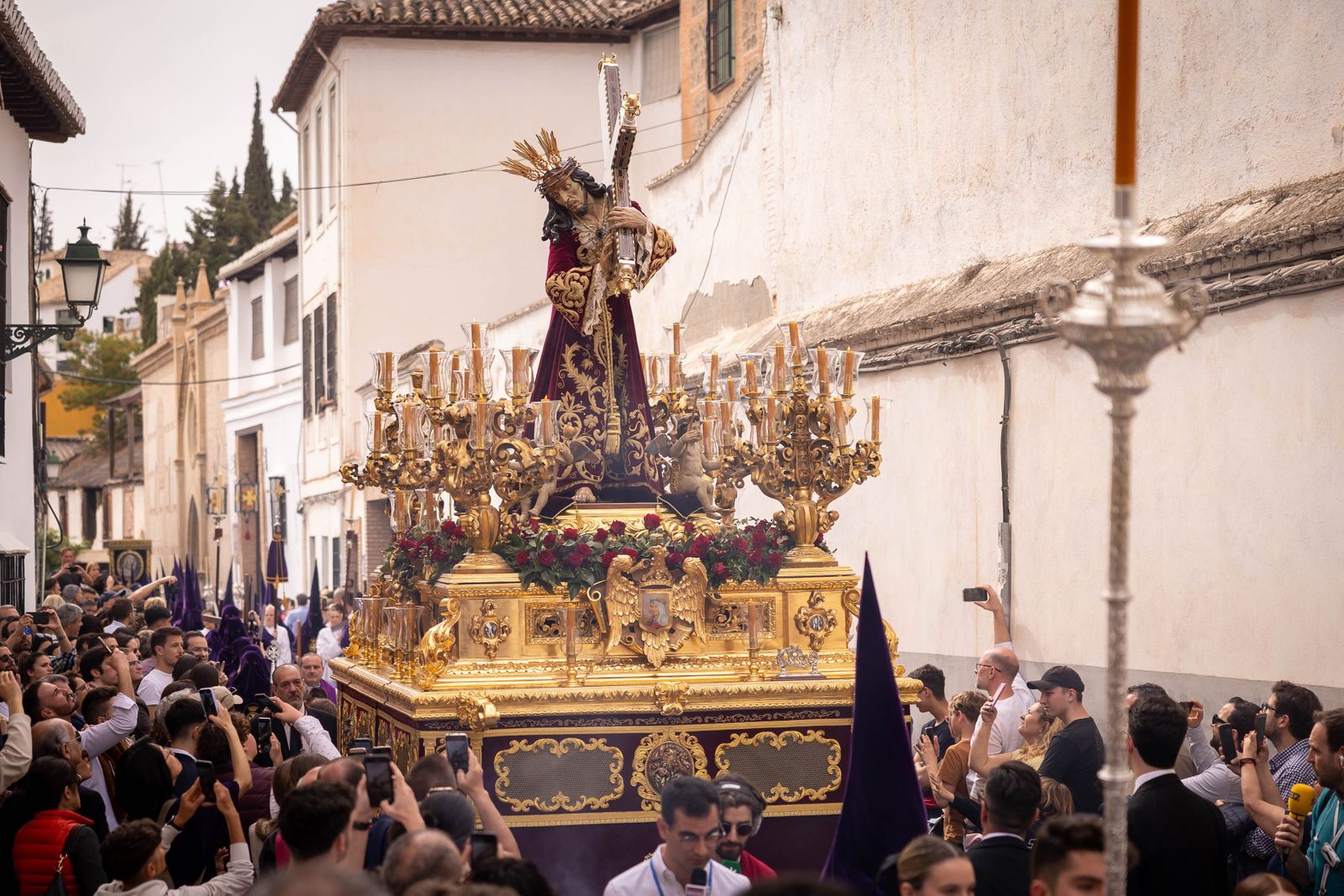 Las mejores fotos del Martes Santo en Granada
