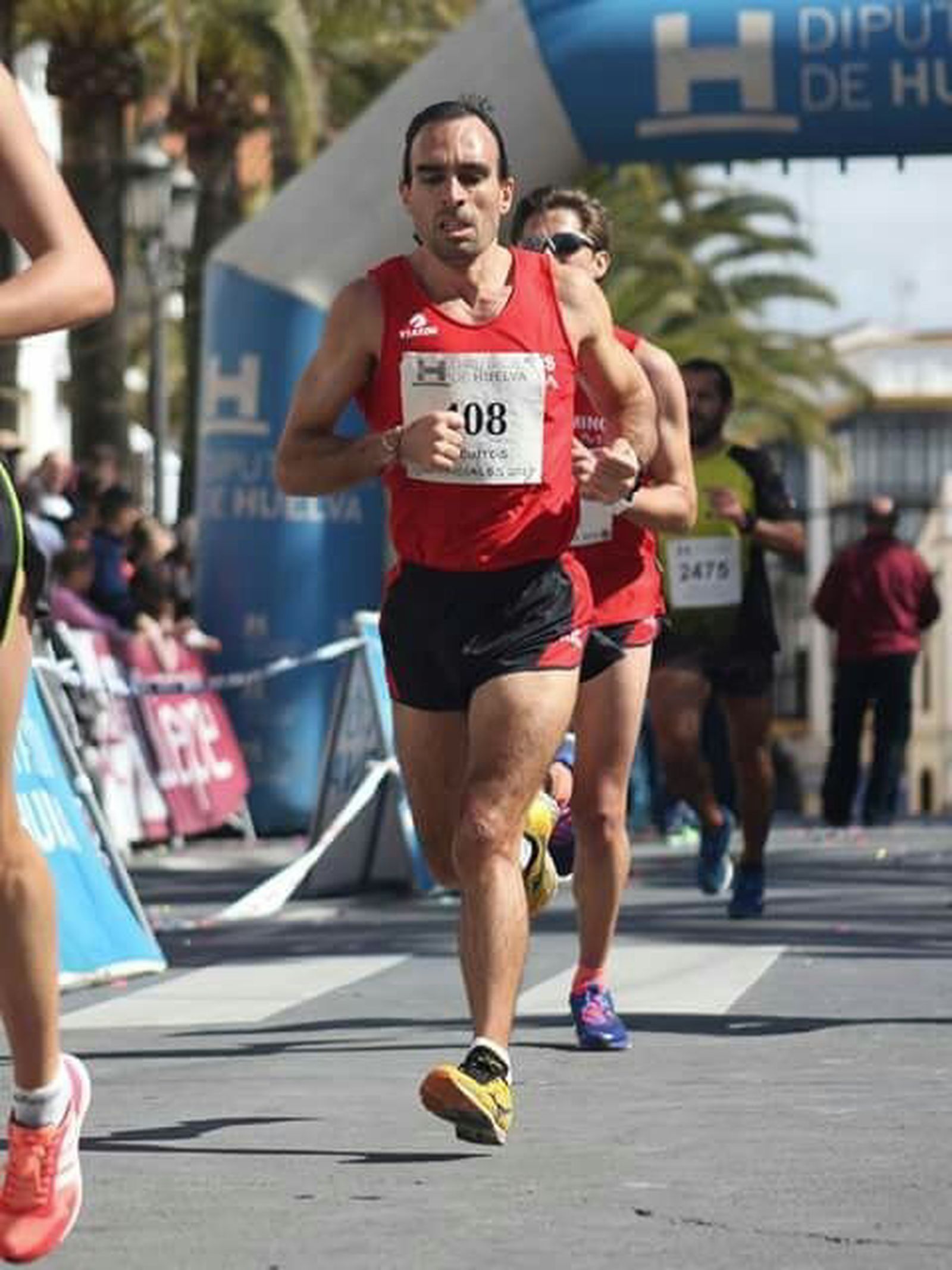 Víctor Cárdenas, durante una carrera urbana en el presente año.