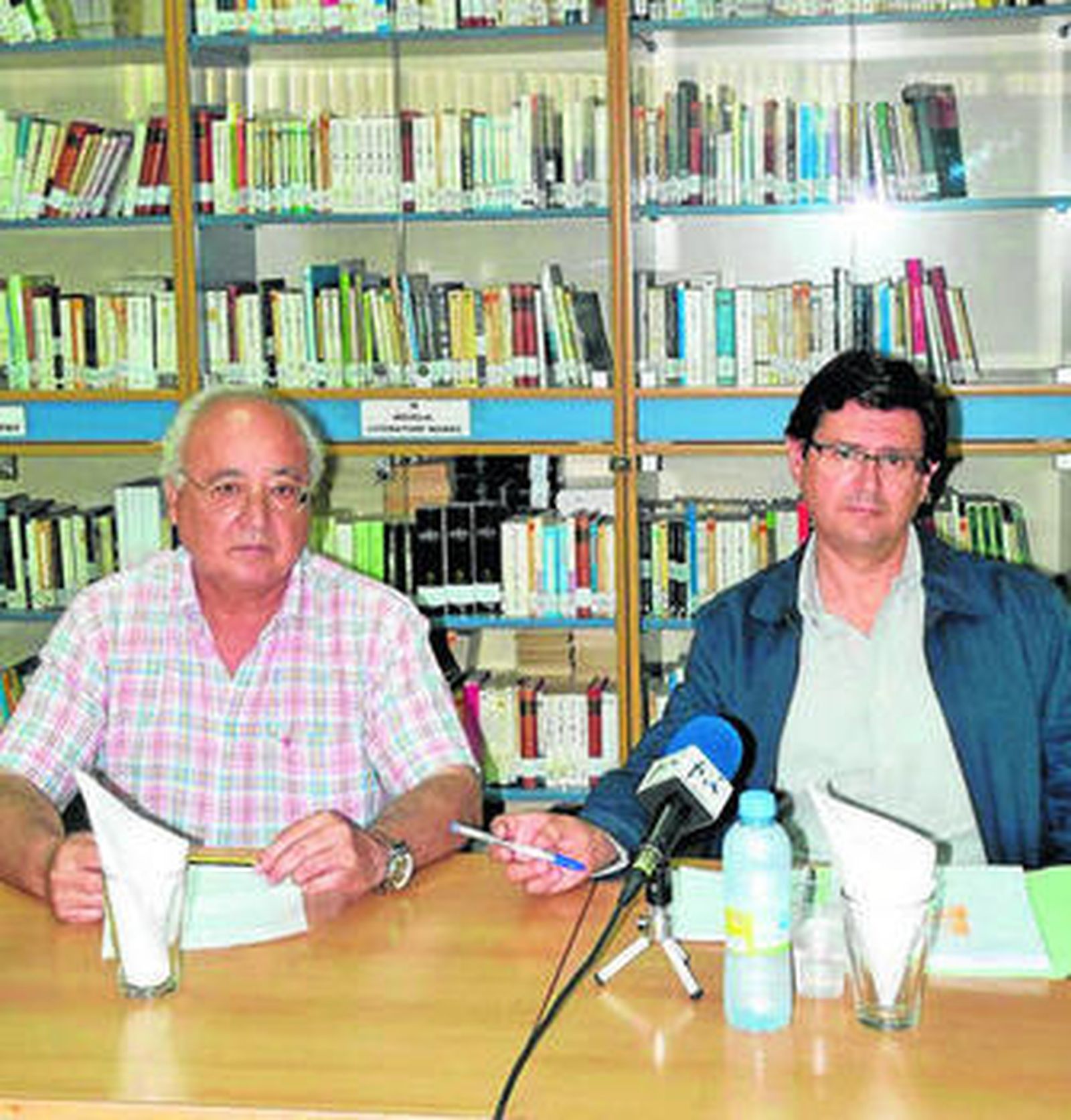 José Páez y Francisco Lopera explican la iniciativa.