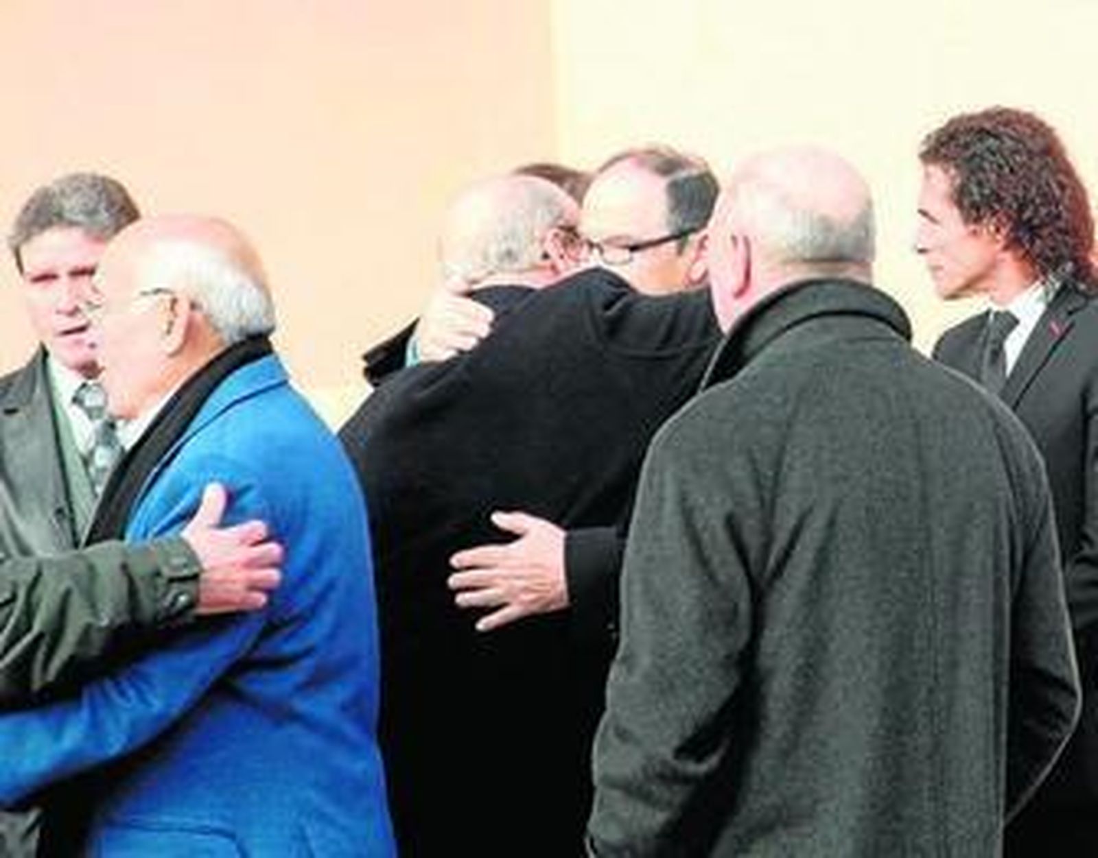 Emocionado adiós a Antonio Benítez