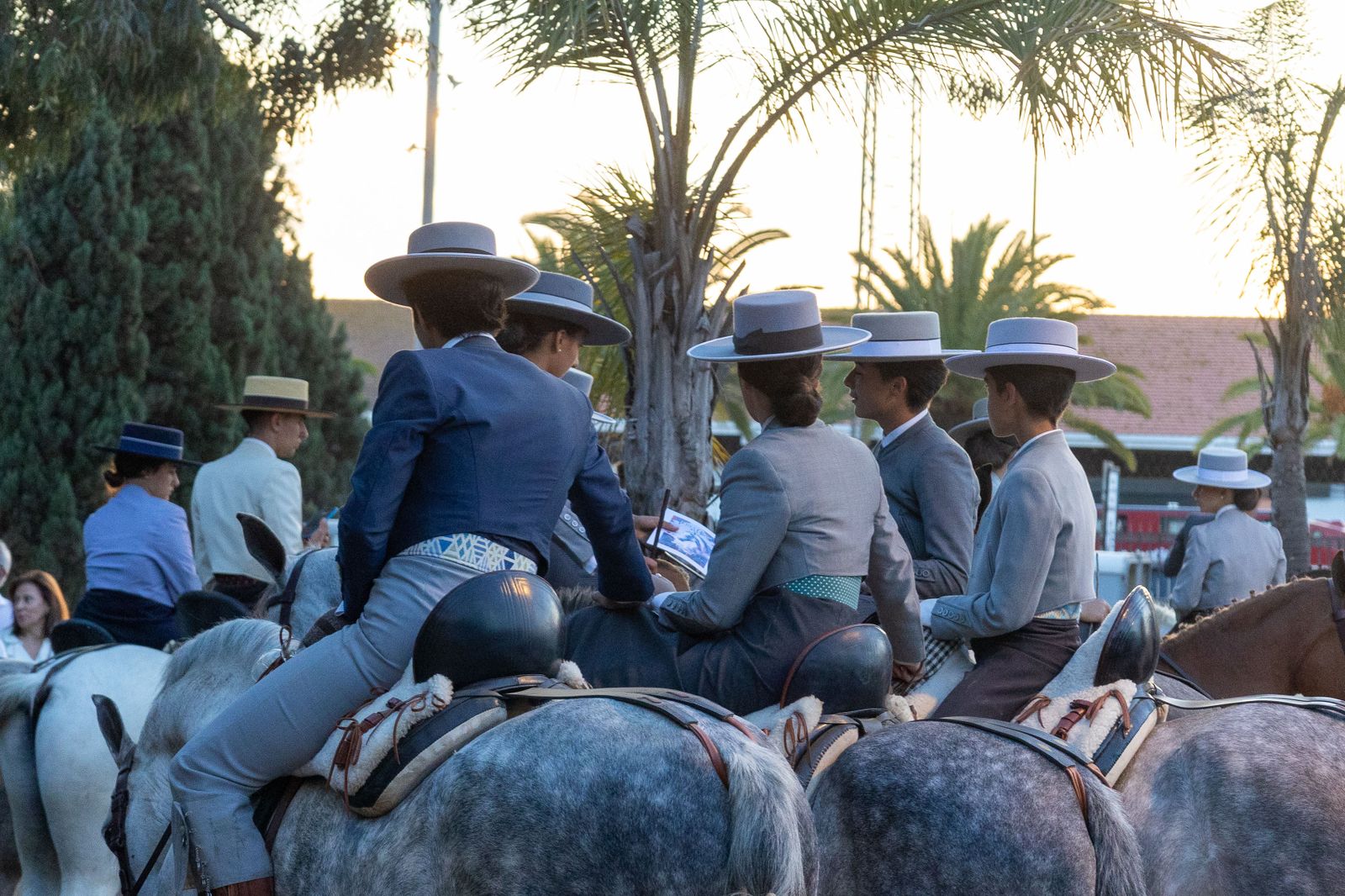 Feria del Caballo 2023: Imágenes del ambiente en la noche del sábado
