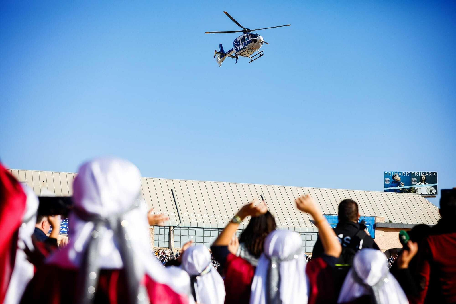 Las imágenes de la llegada en helicóptero de los Reyes Magos a San Fernando