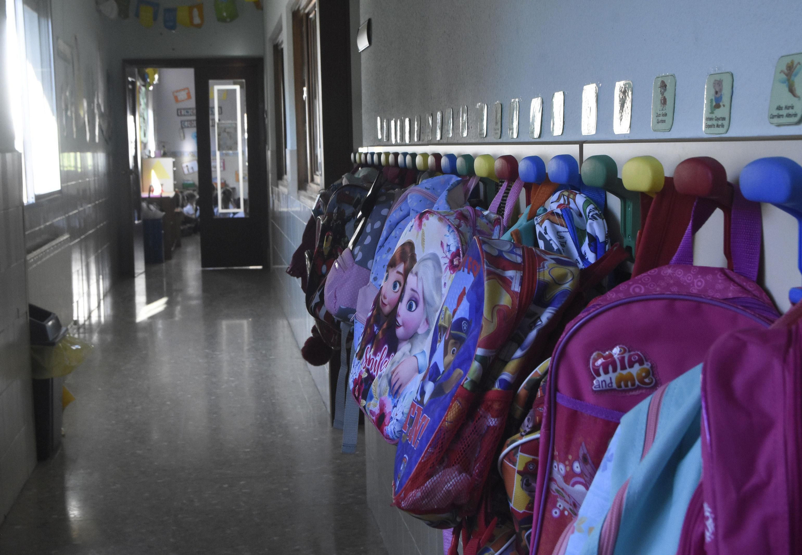 Uno de los pasillos del colegio.