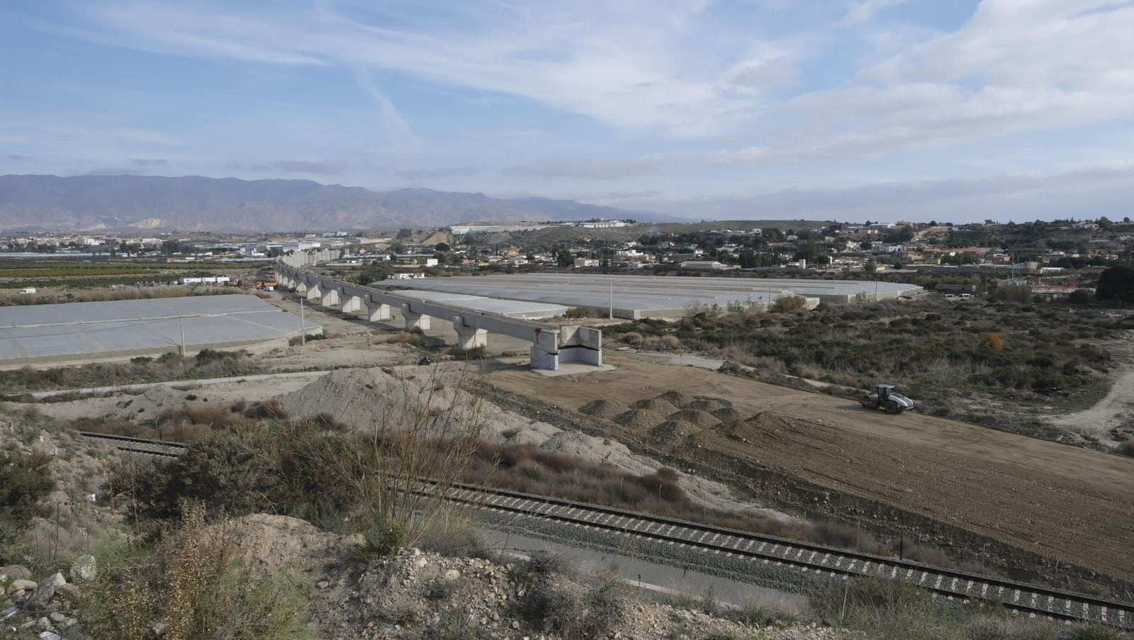 Las obras del AVE a su paso por Viator, en imágenes